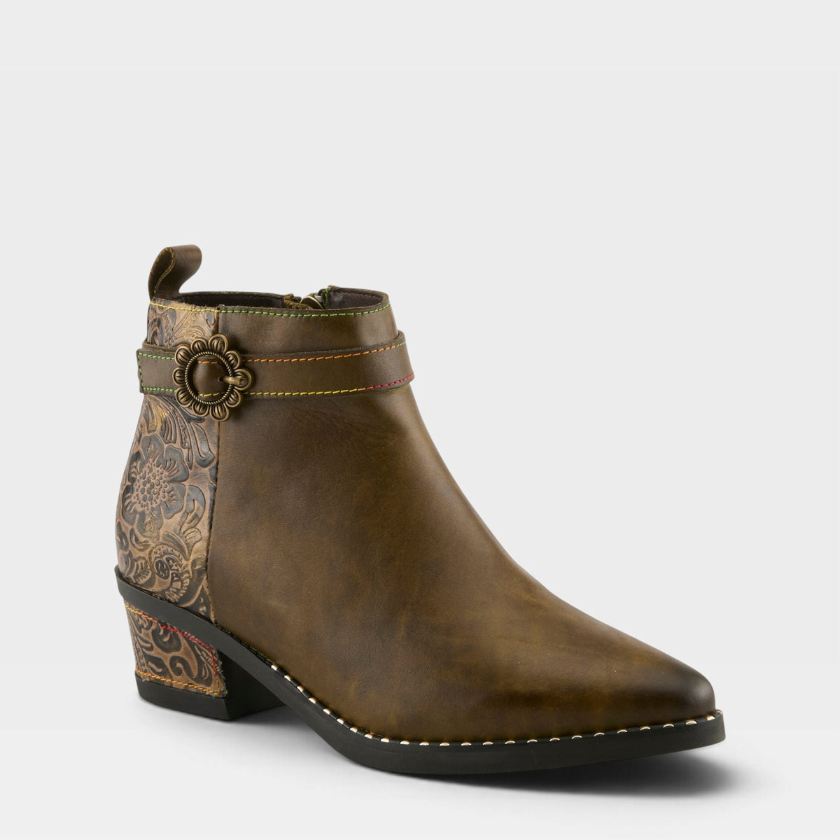 L'Artiste Acree boots in Olive Green, front view