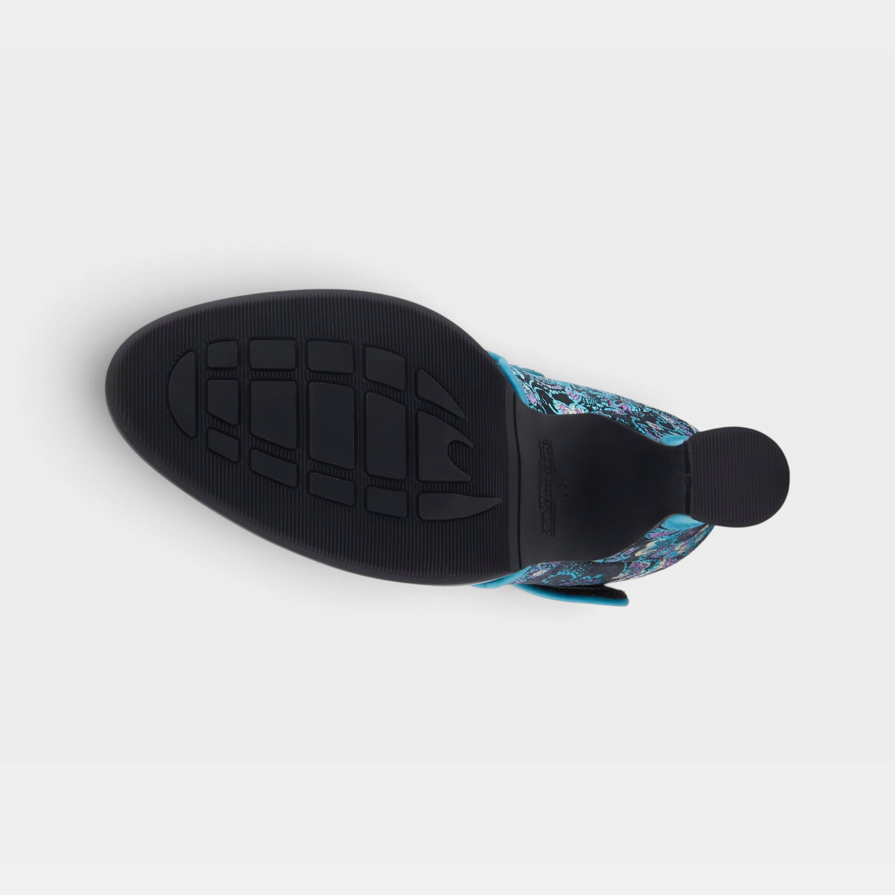L'Artiste Adodora shoes in Turquoise Multi, outsole view