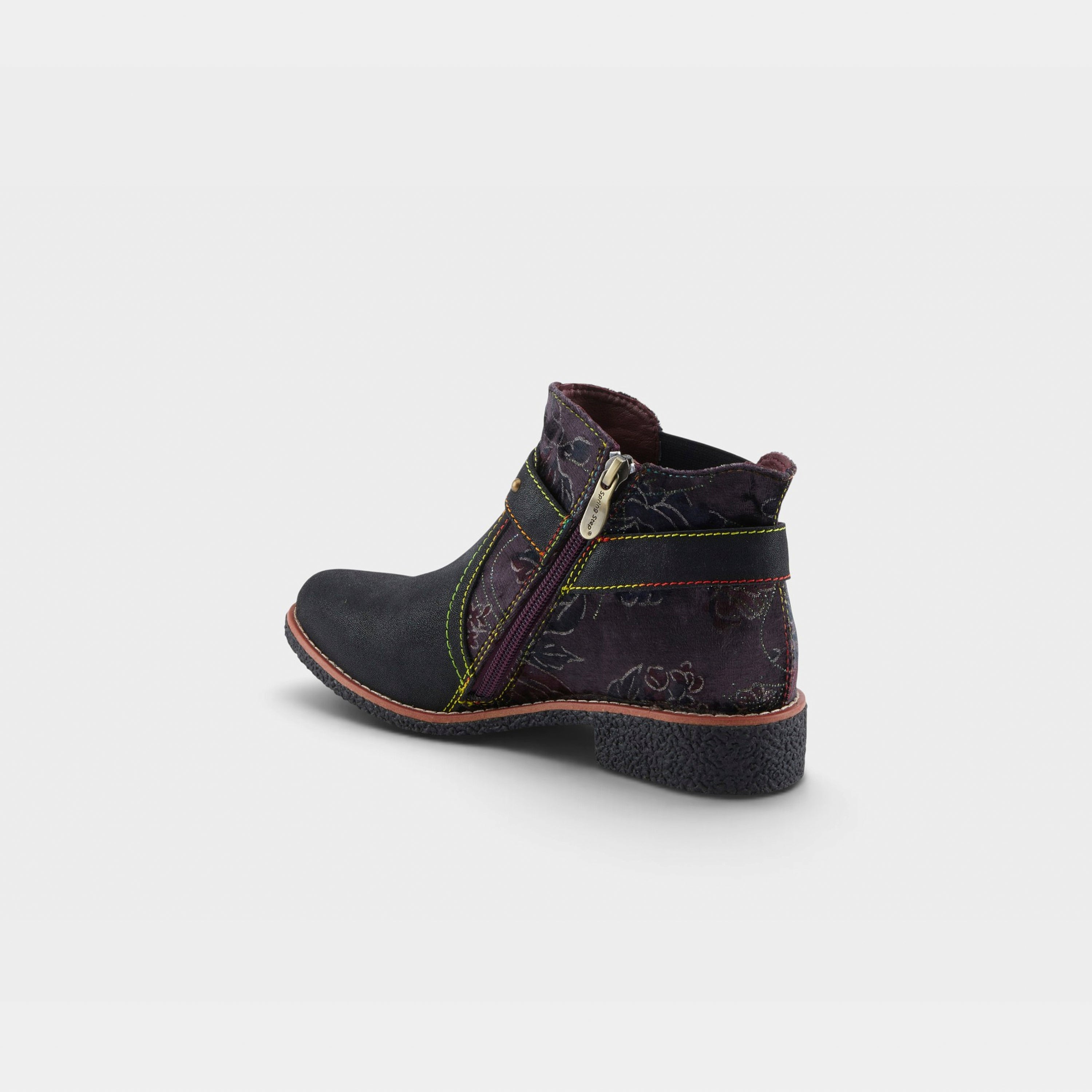 L'Artiste Airies boots in Black Metallic, alternate angle view
