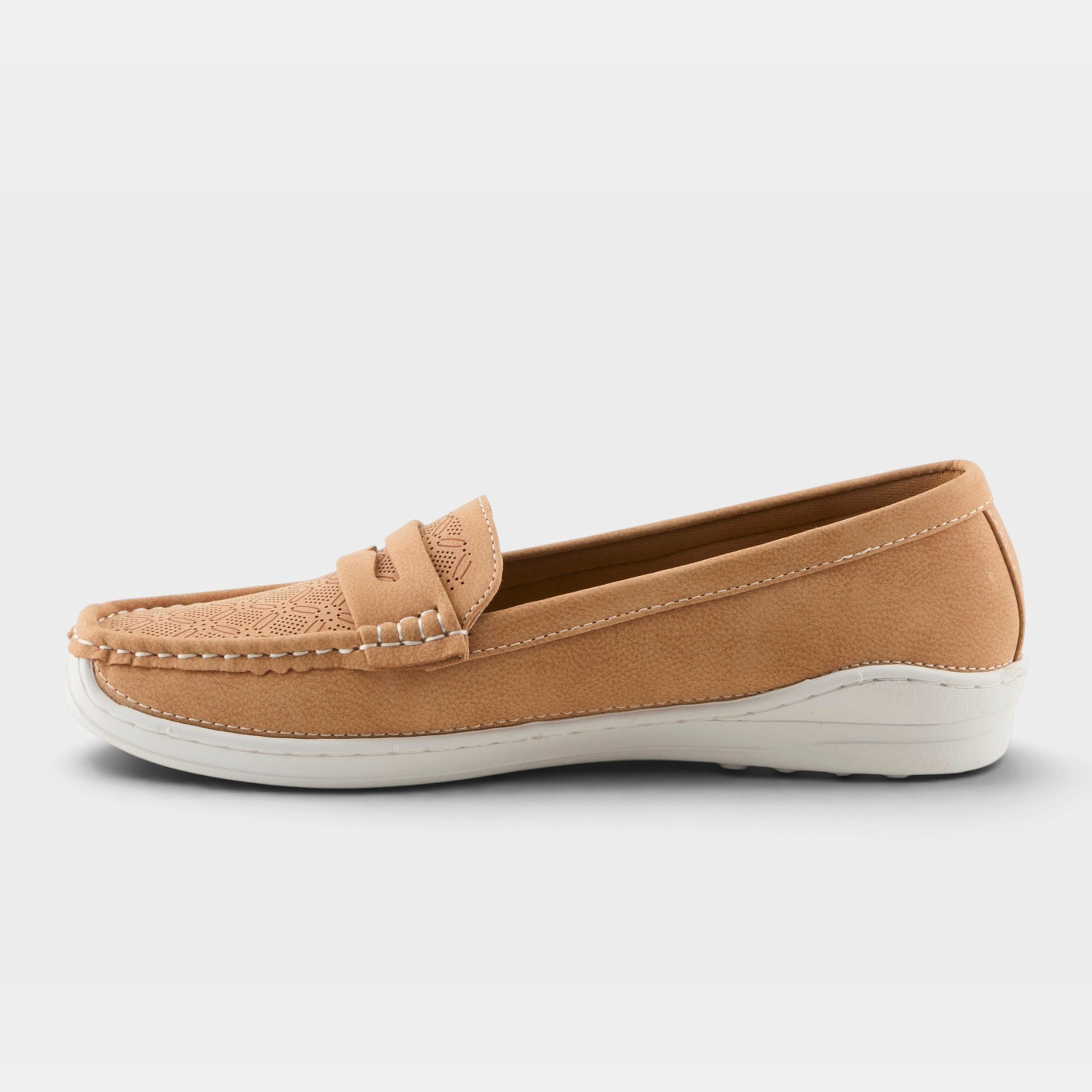 Patrizia Akili Tan Shoe