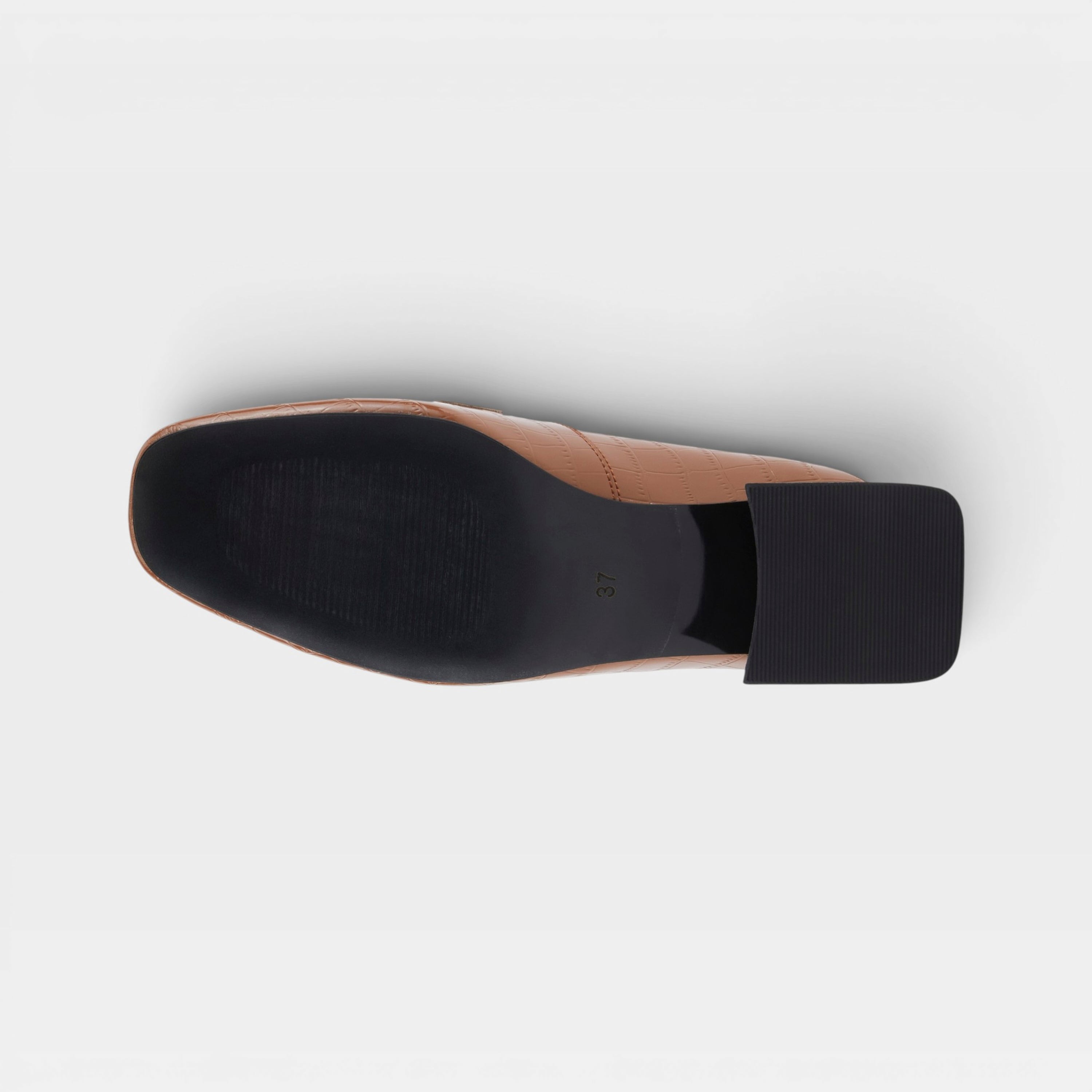 Azura Baldwin Camel Patent Shoe