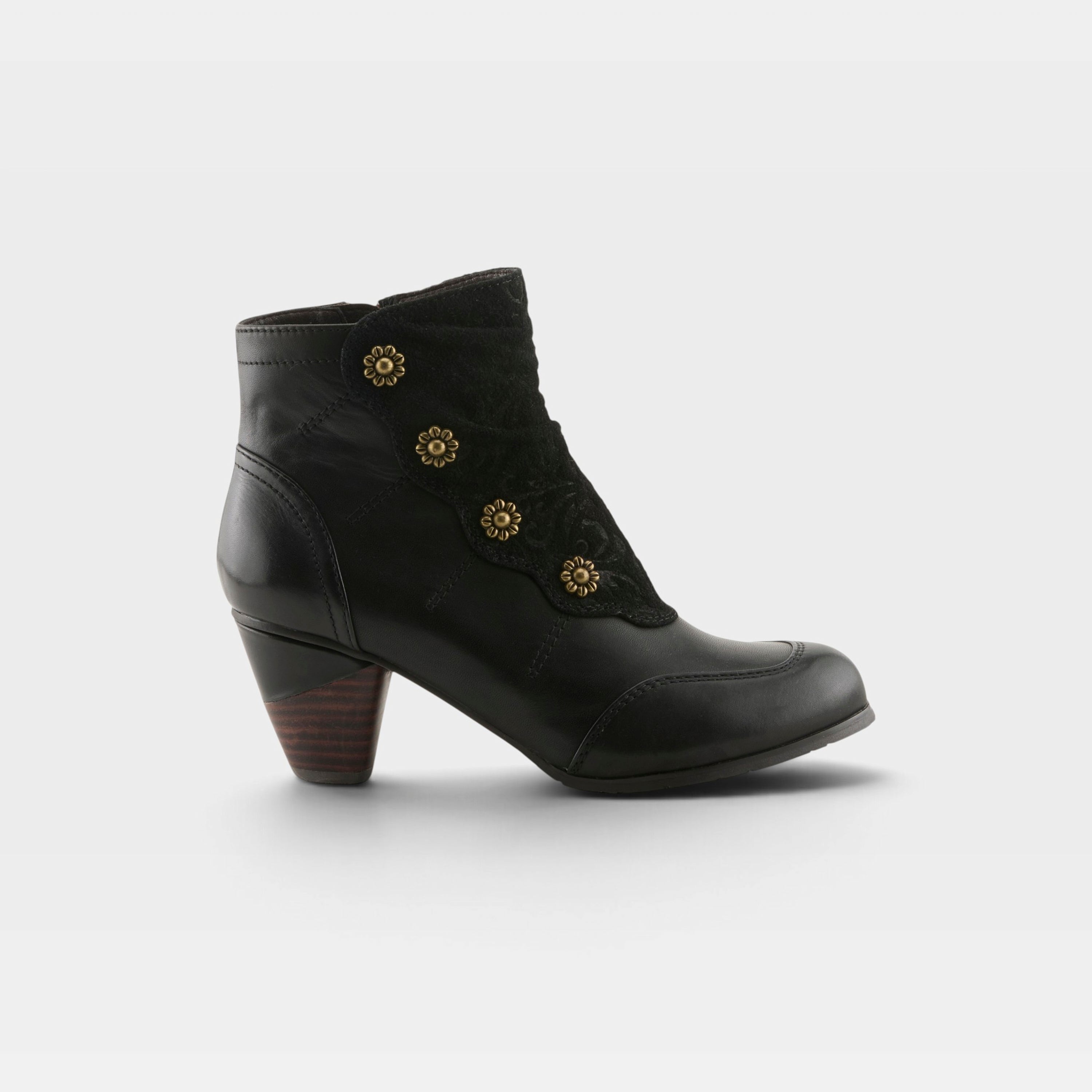 L'Artiste Belgard boots in Black, hero view