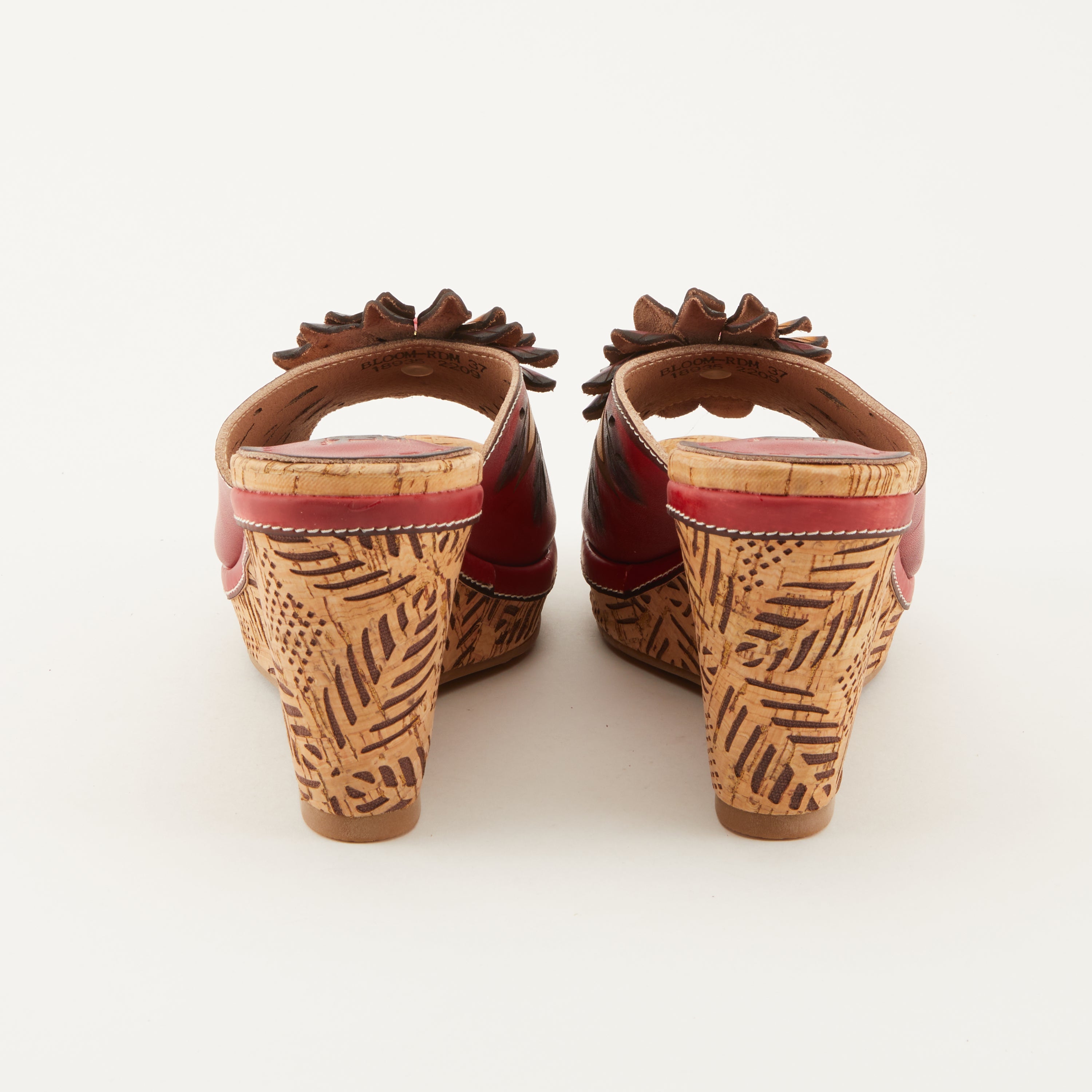 L'Artiste L'ARTISTE BLOOM SLIDE SANDALS sandal in blue multi with handcrafted leather design