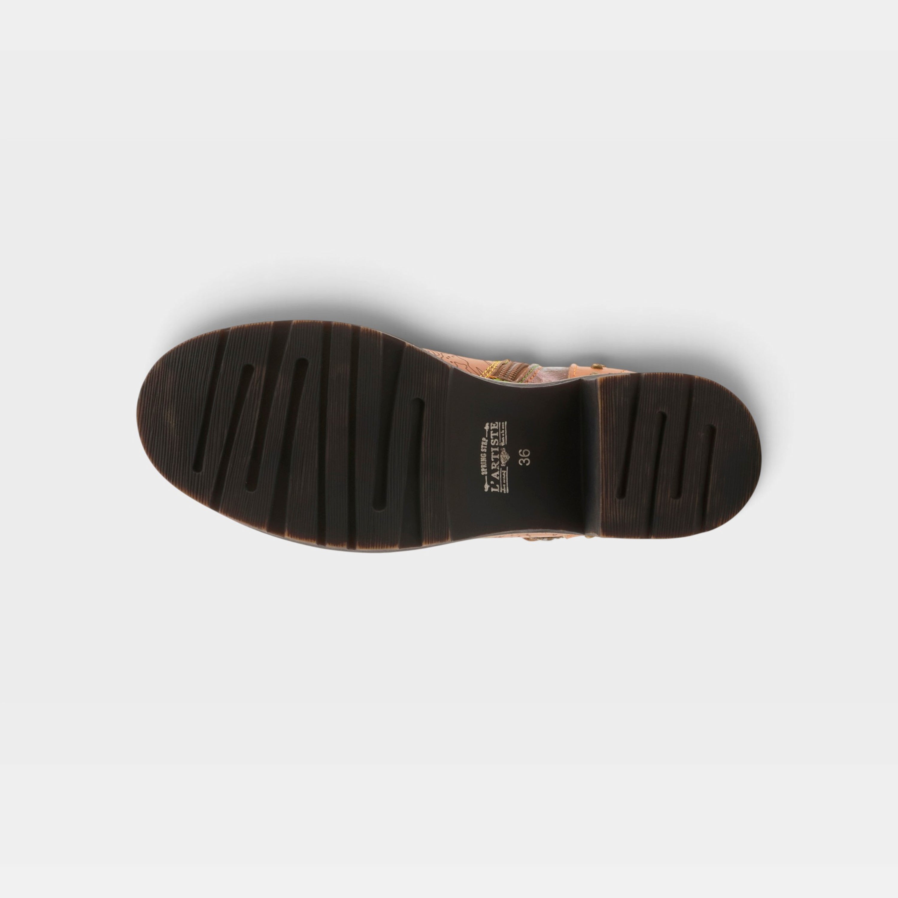 L'Artiste Branchout boots in Camel Multi, outsole view