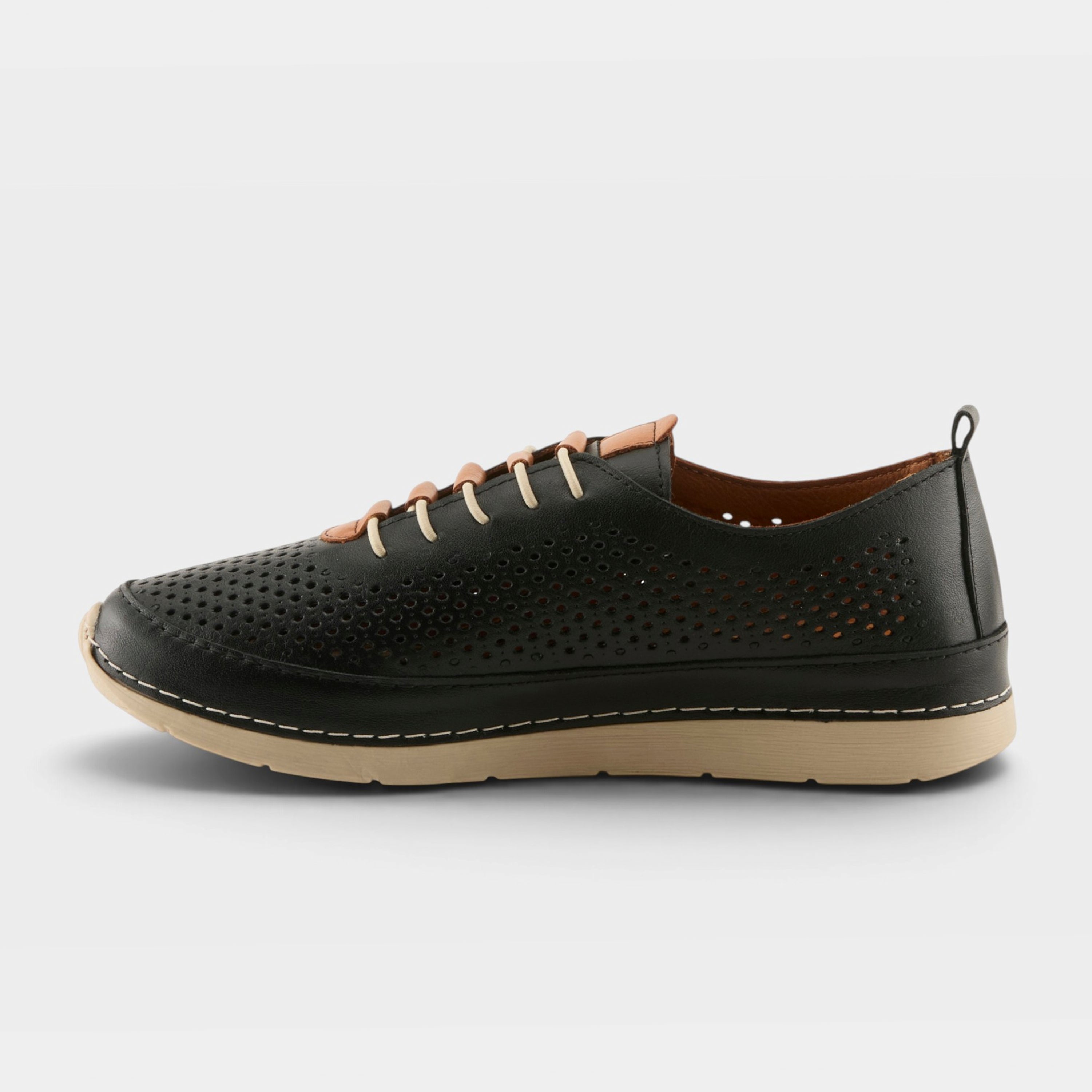 Spring Step Breen Black Fashion Casual Sneaker