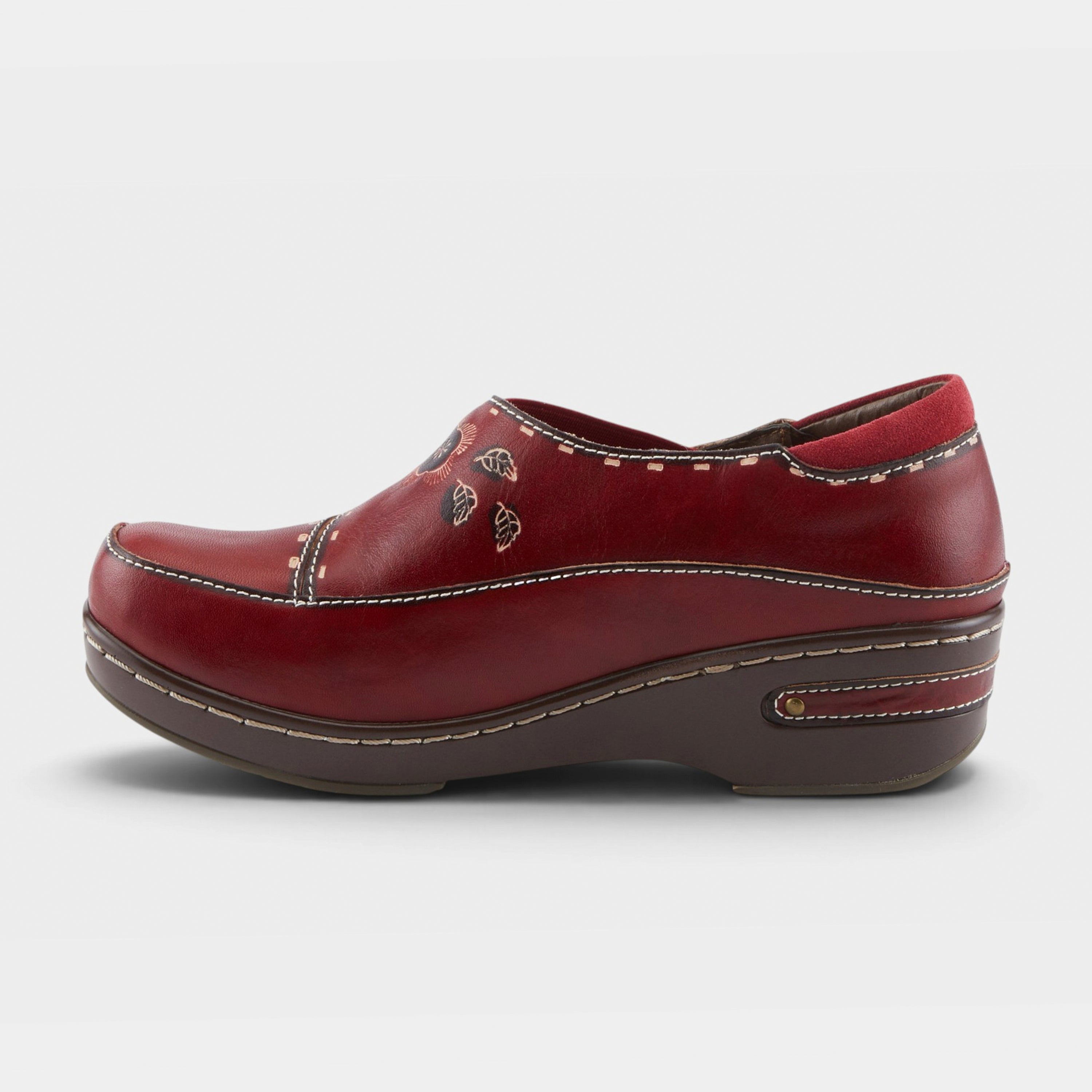 L'Artiste Burbank clogs in Red, side view