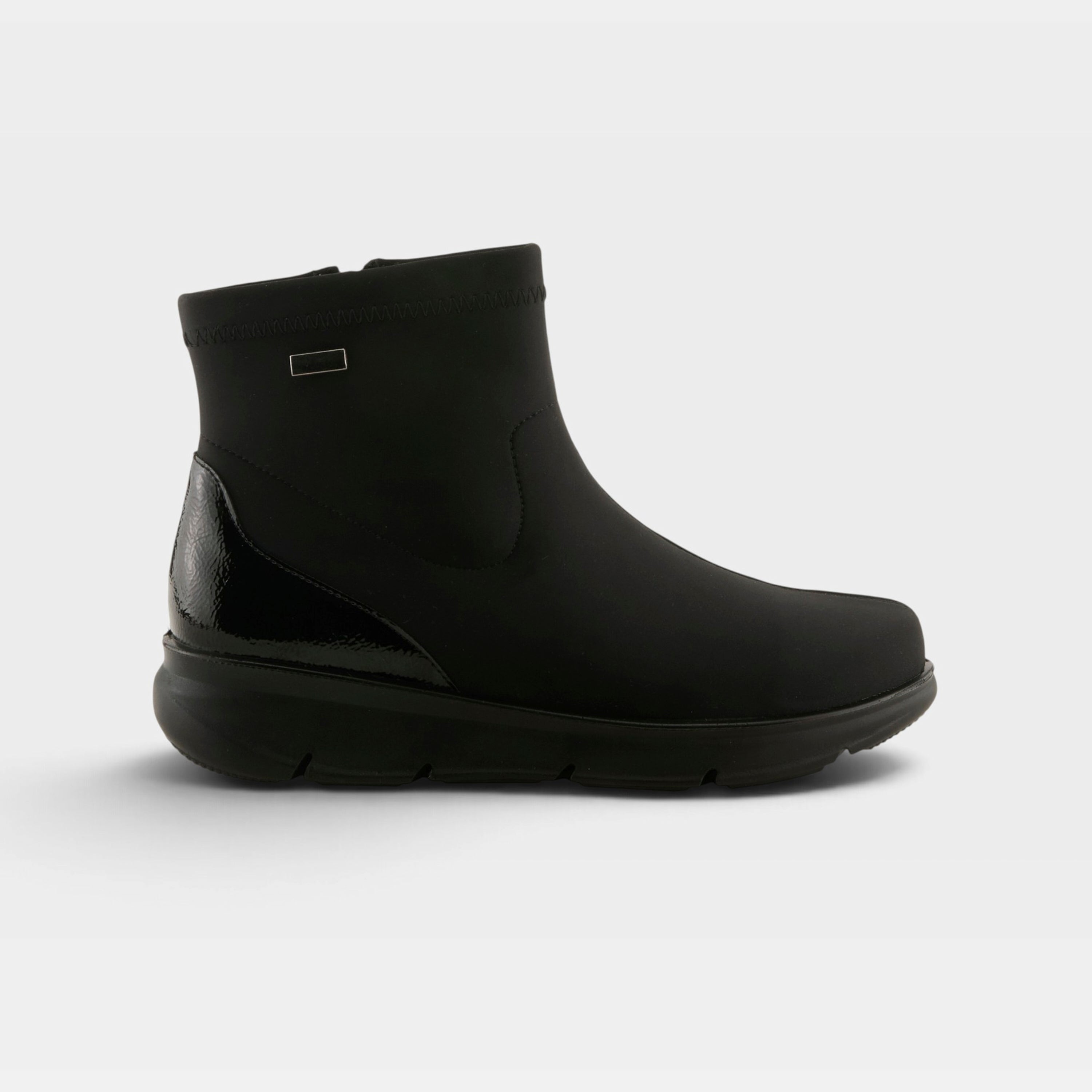 Flexus Caravyn Black Boot