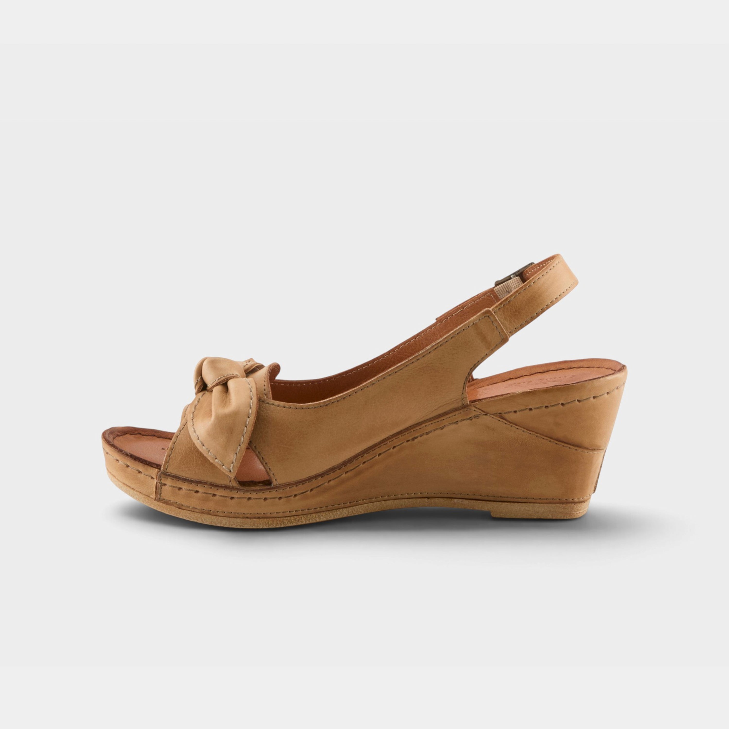 Spring Step Chassidy Tan Sandal