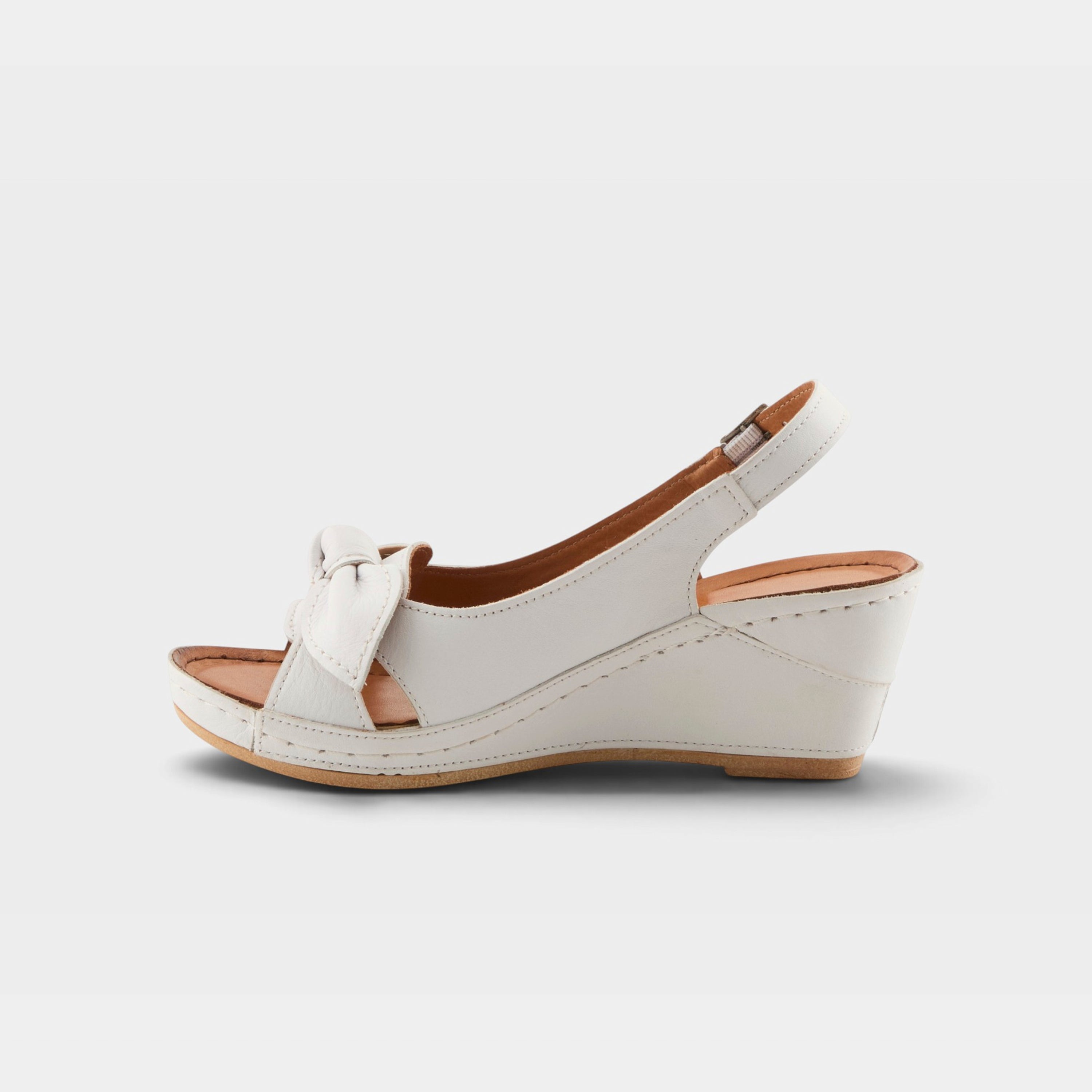 Spring Step Chassidy White Sandal