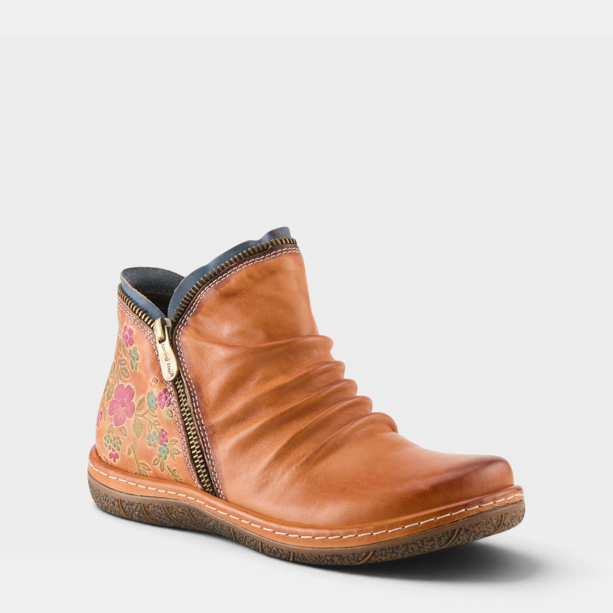 L'Artiste CHESAPEAKE BOOTS in CAMEL, front view