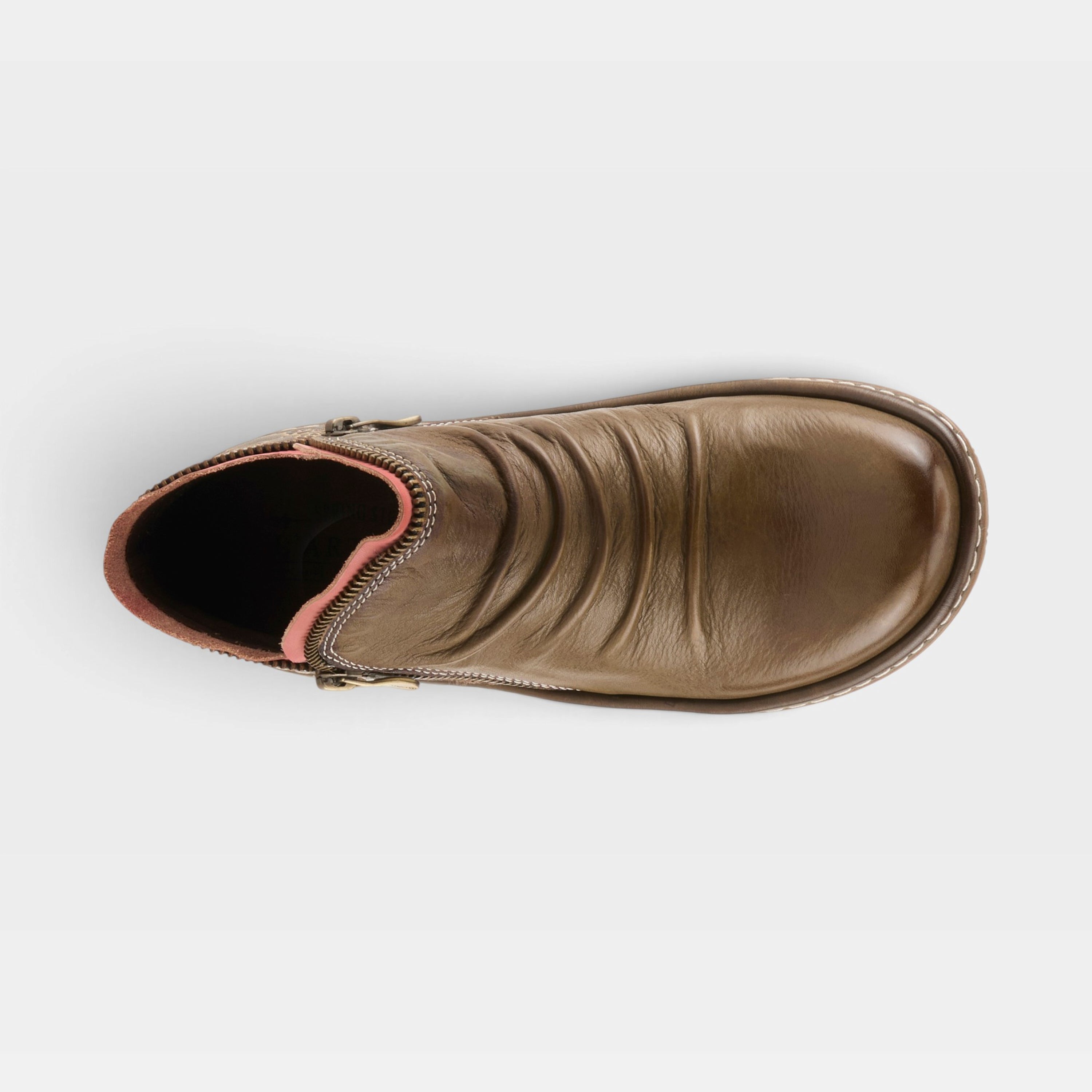 L'Artiste Chesapeake boots in Olive Green, top view
