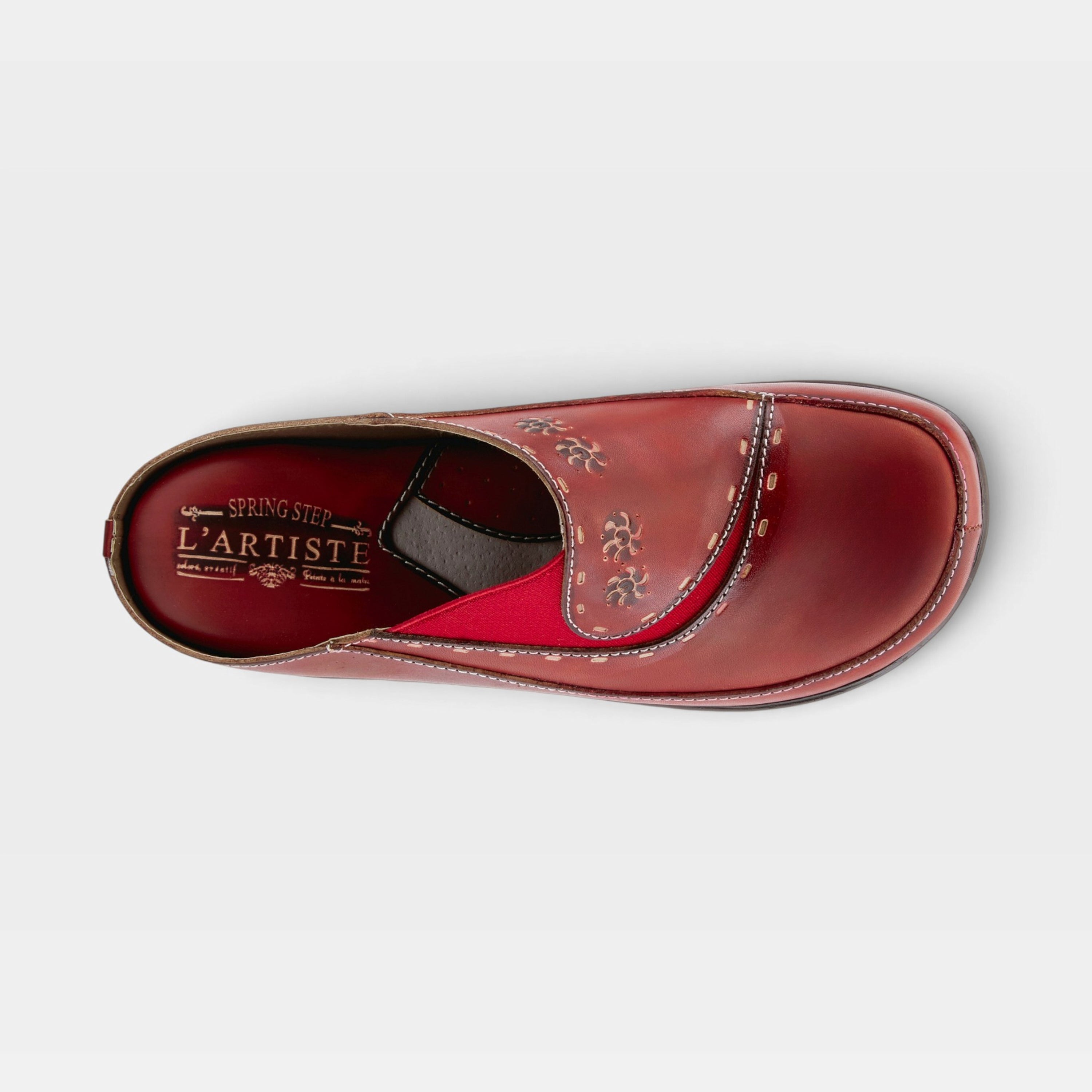 L'Artiste Chino clogs in Red, top view