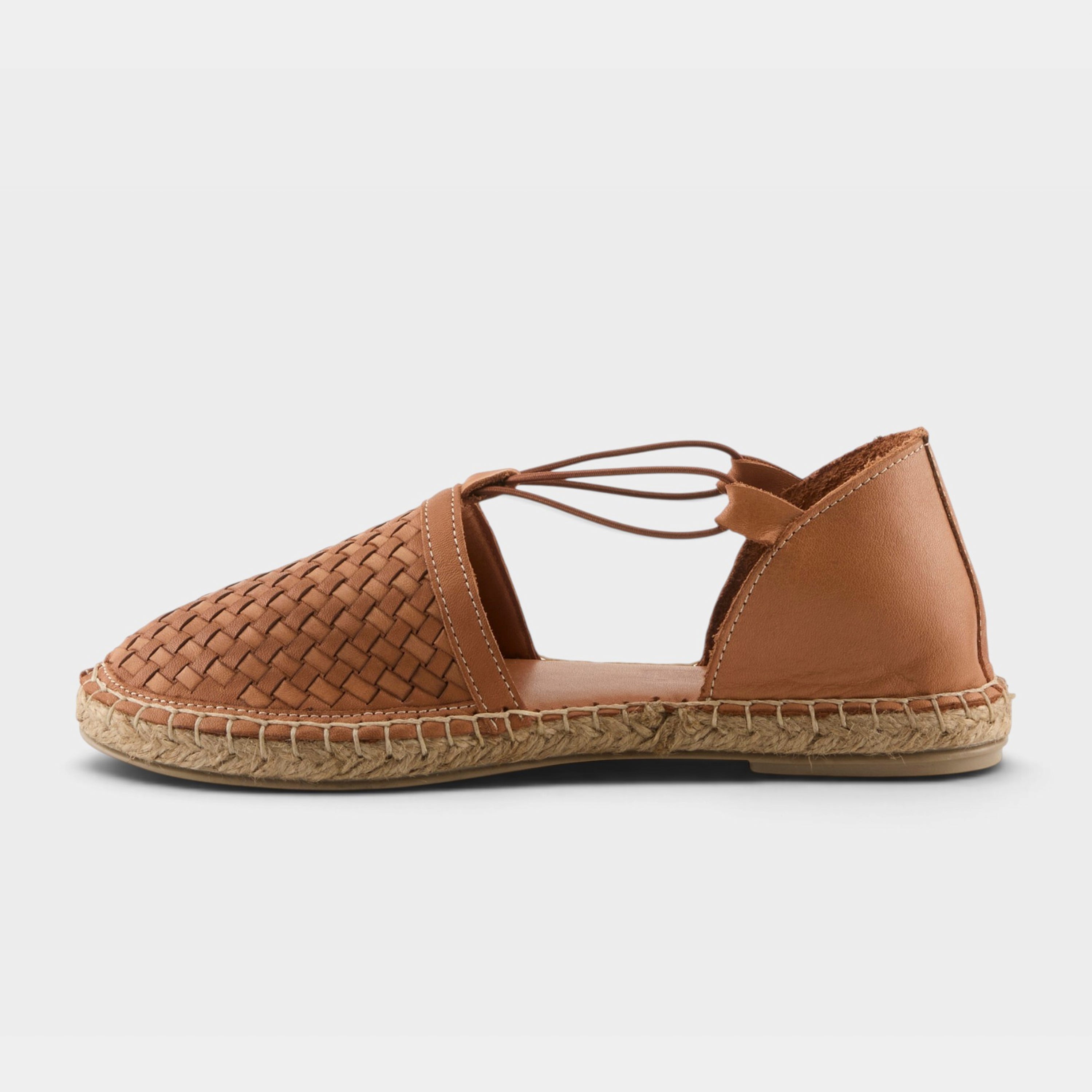Spring Step Clovae Camel Shoe