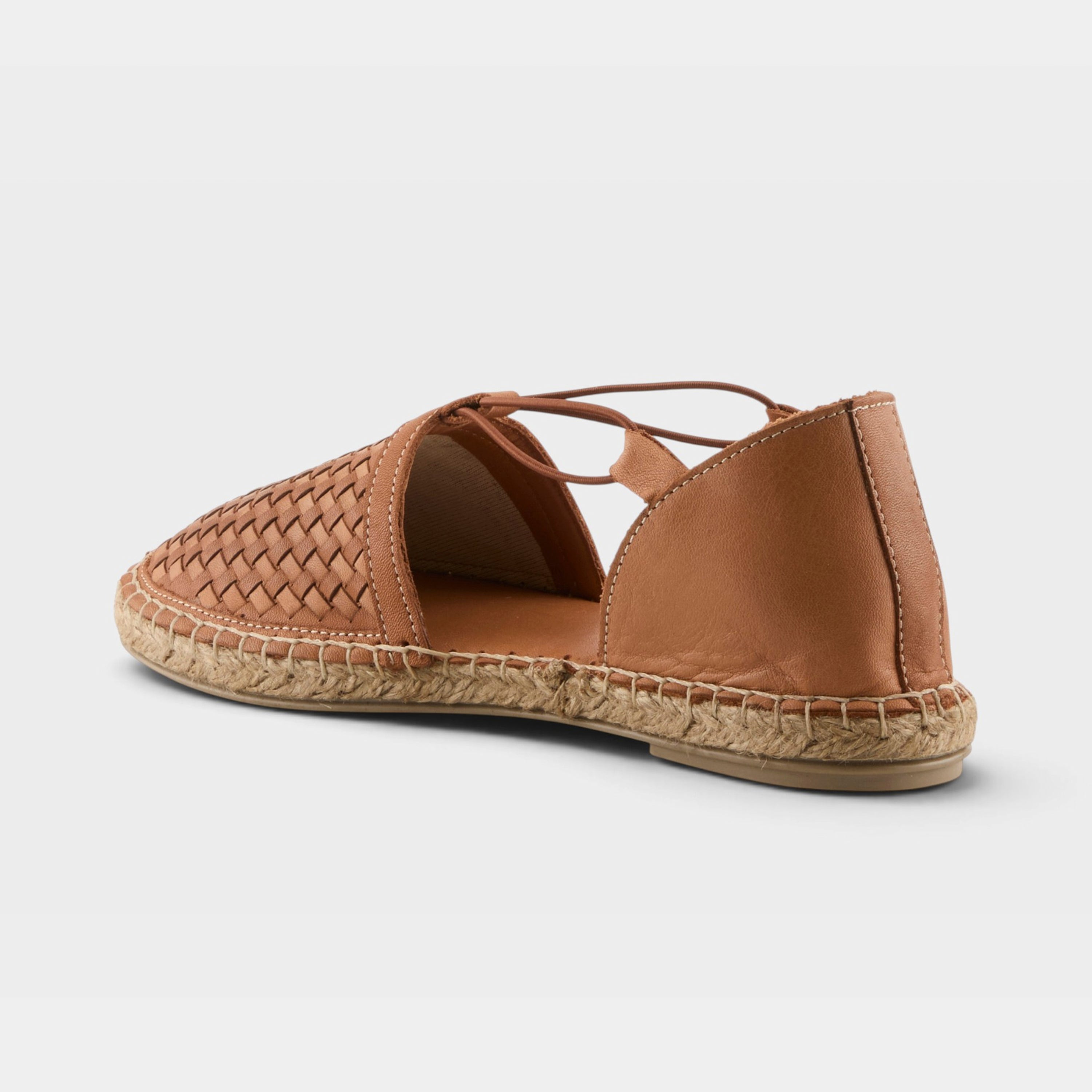 Spring Step Clovae Camel Shoe