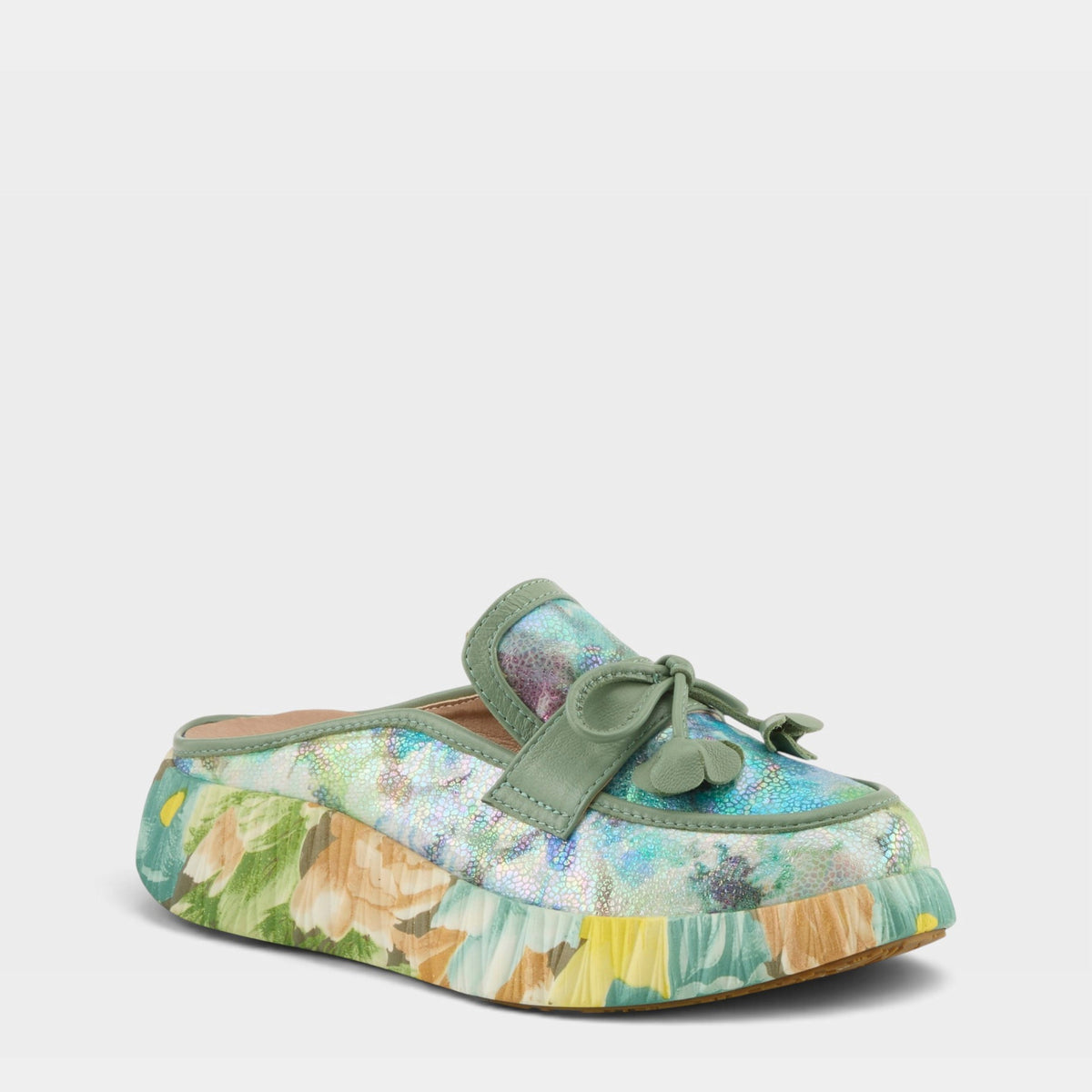 L'Artiste CUDDLES SHOES in MINT GREEN MULTI, front view