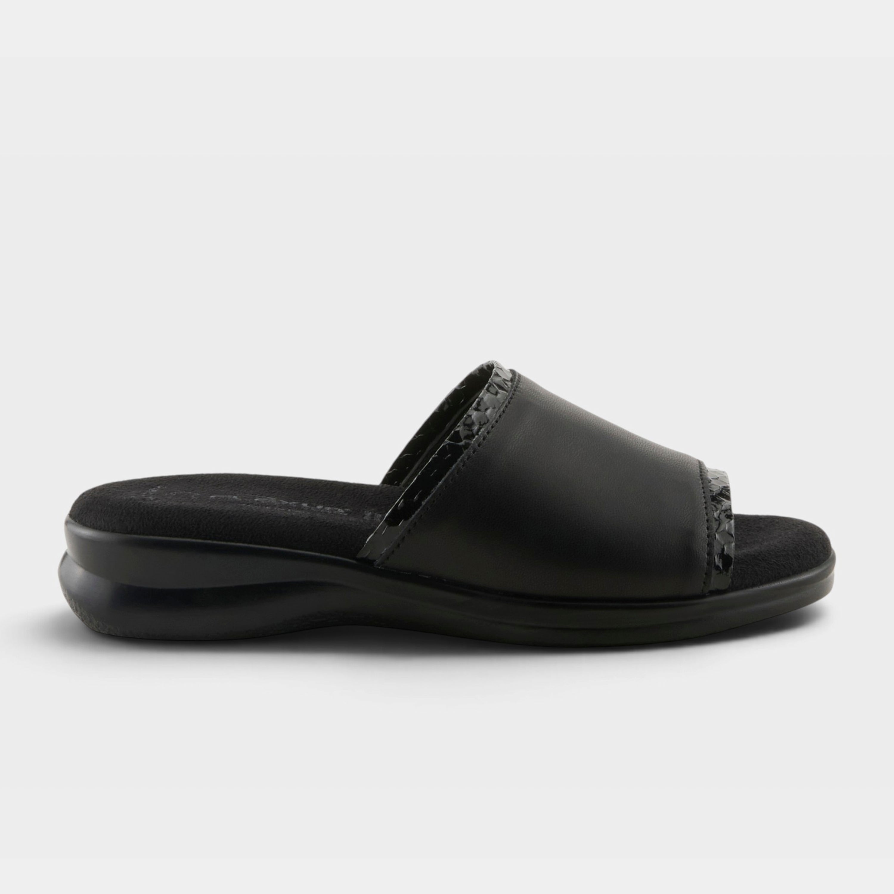 Flexus Cumbia Black Leather Sandal