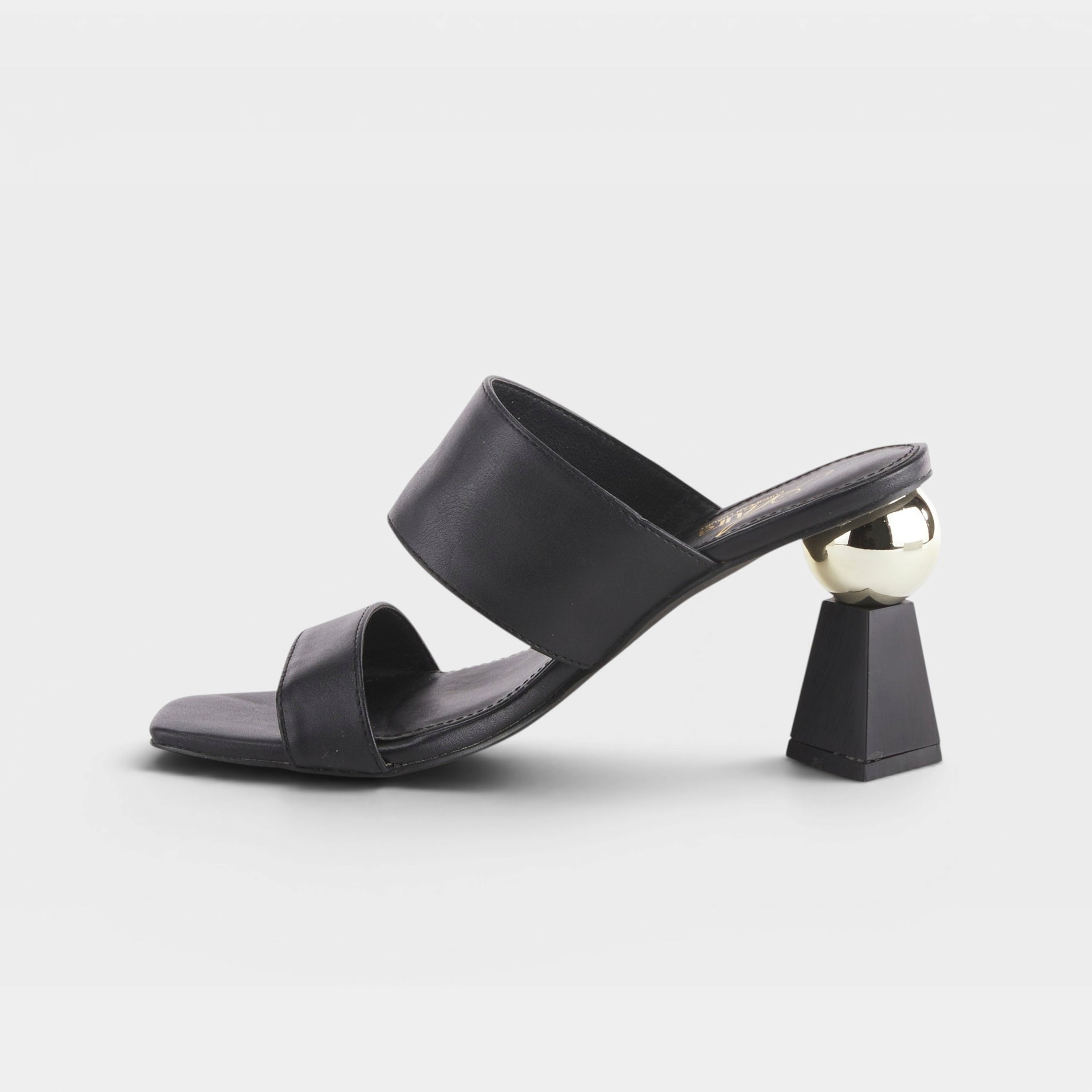 Azura Dashing Black Sandal