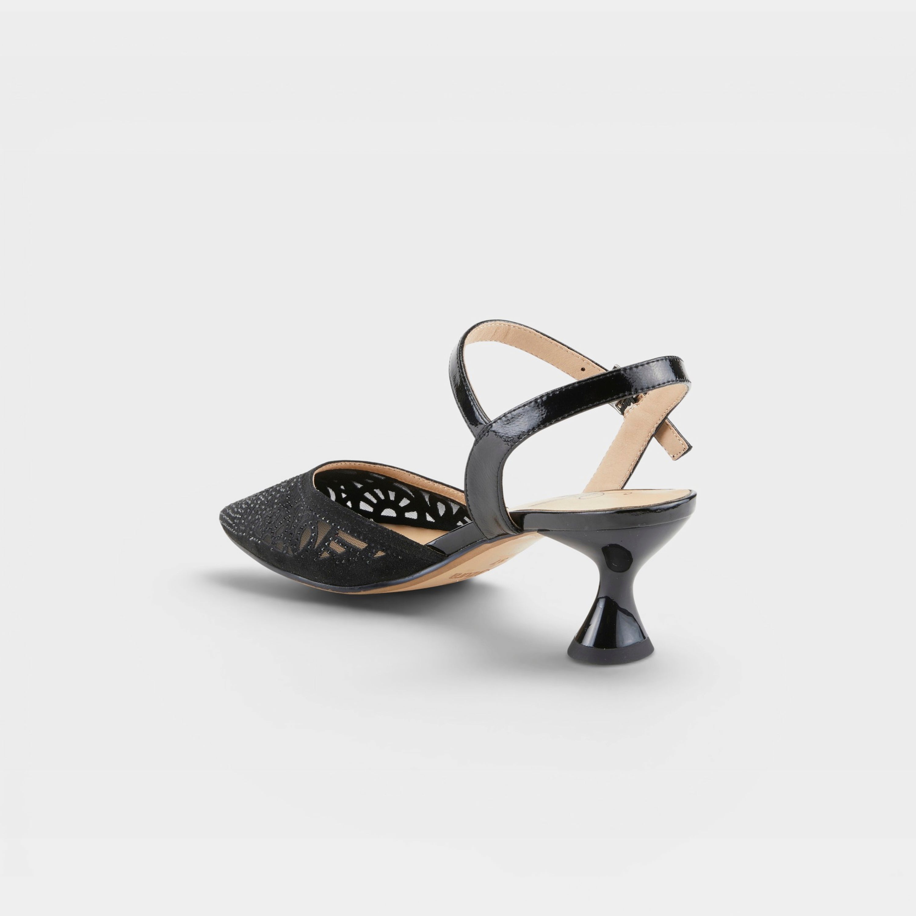 Azura Delicate Black Sandal