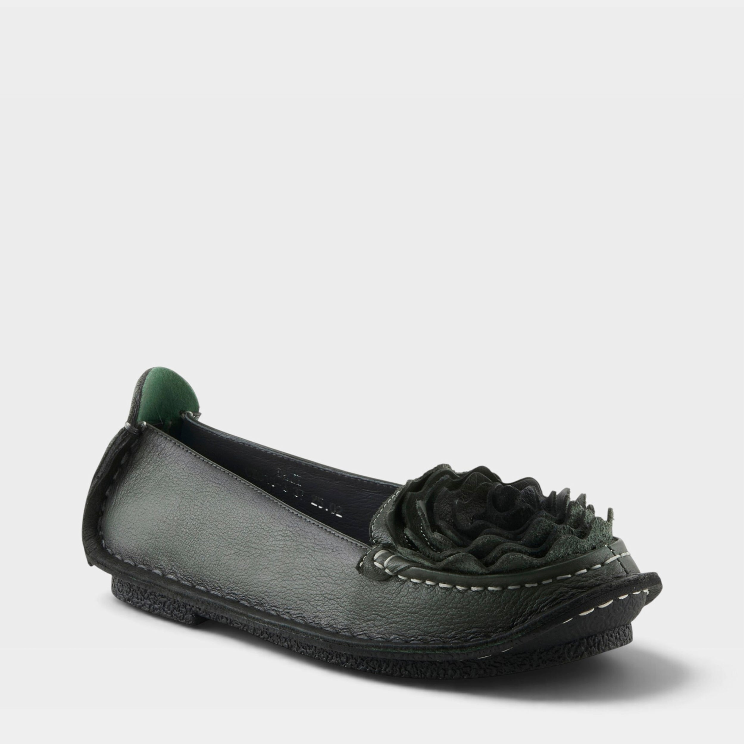 L'Artiste Dezi Shoes in GREEN, front view