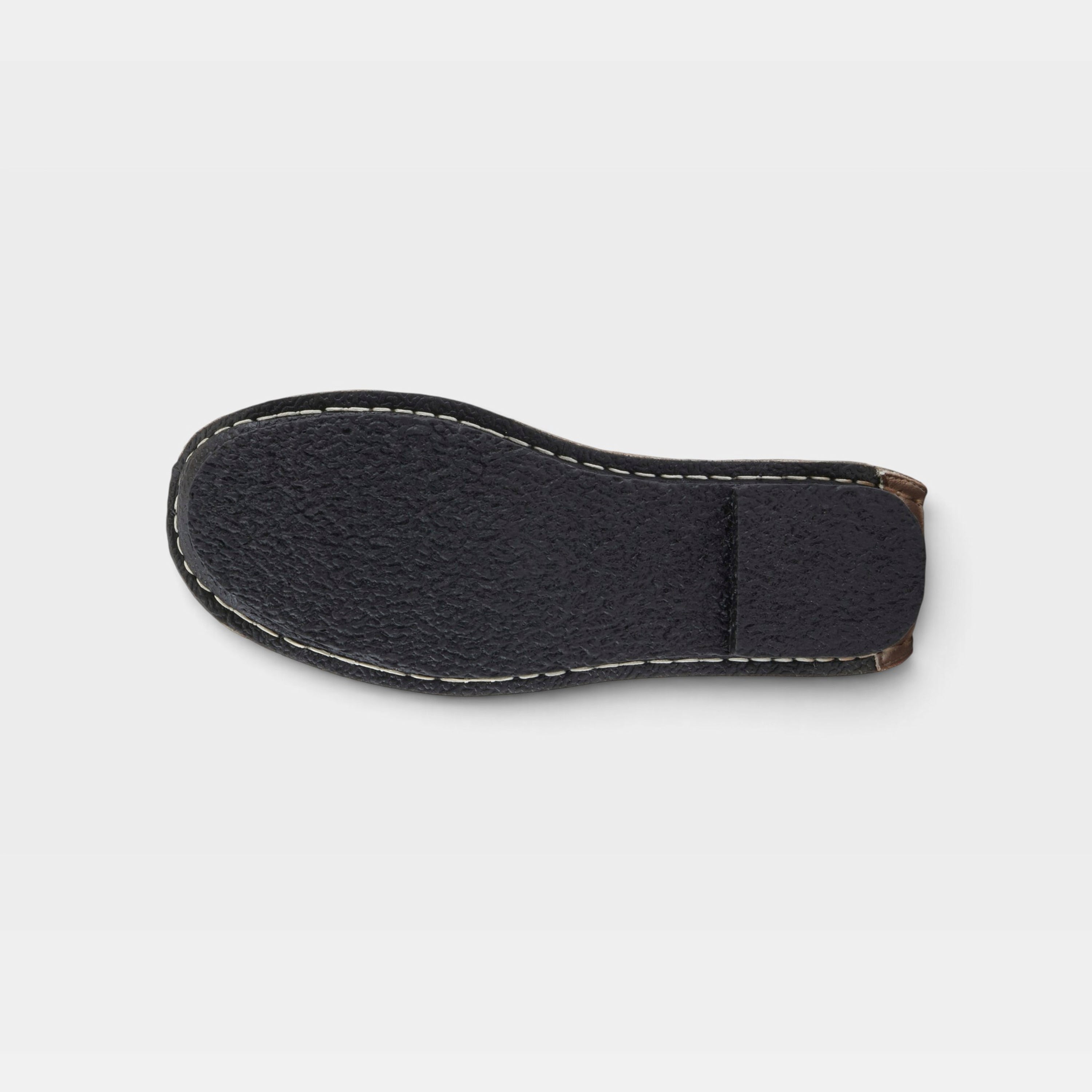 L'Artiste Dezi slip-on shoes in Natural, outsole view