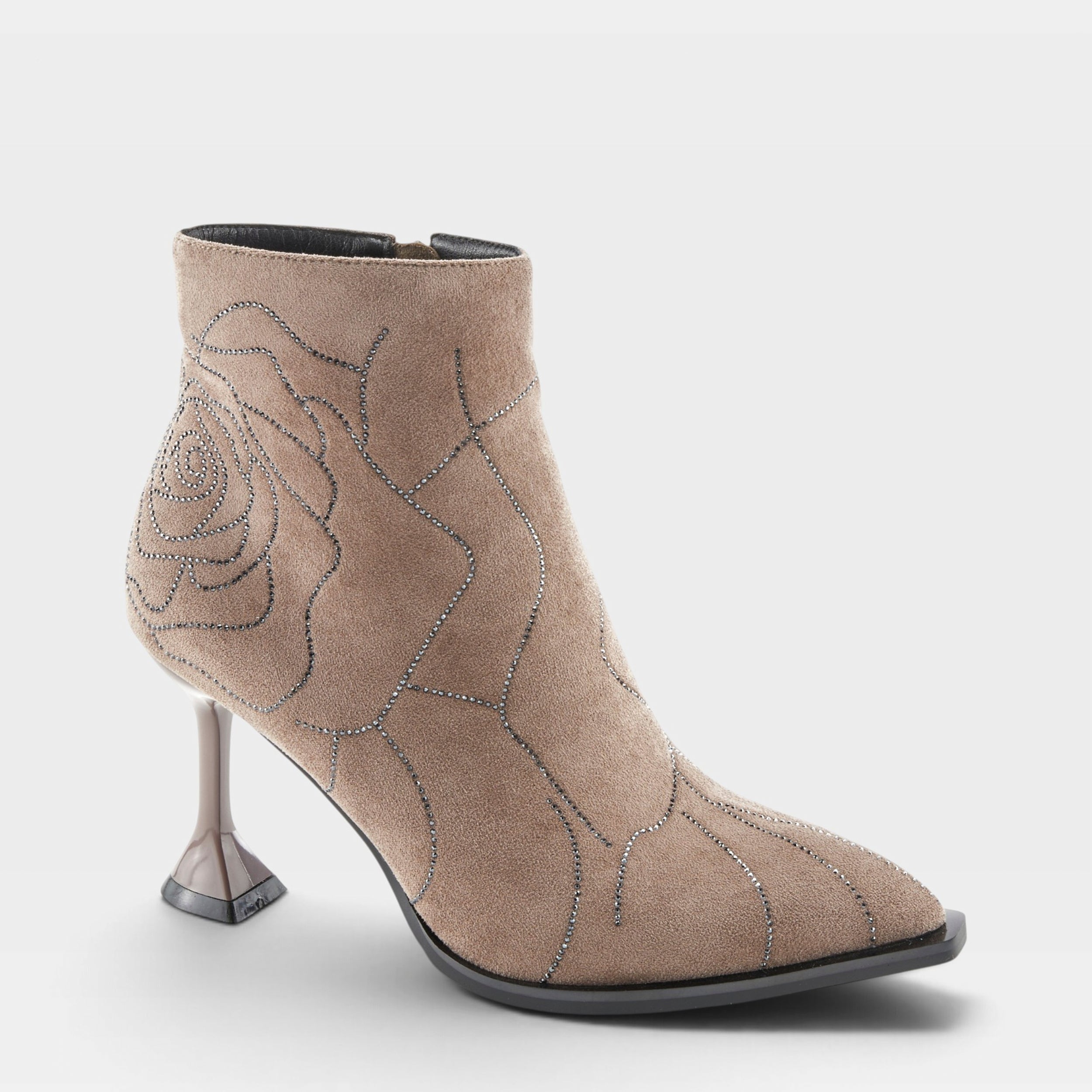 Azura Dianaar Taupe Boot