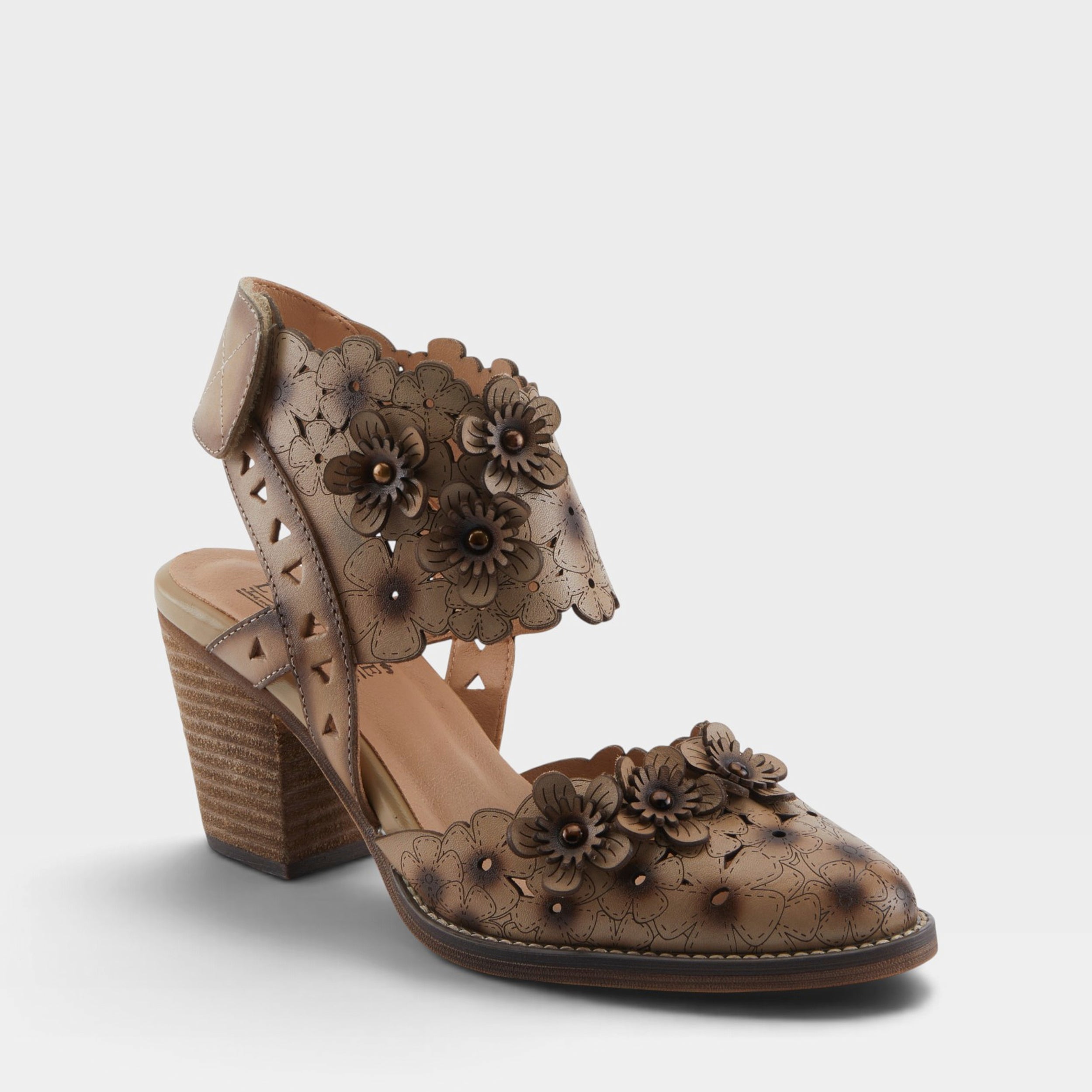 L'Artiste DISTINCTION SHOOTIE in BEIGE, front view