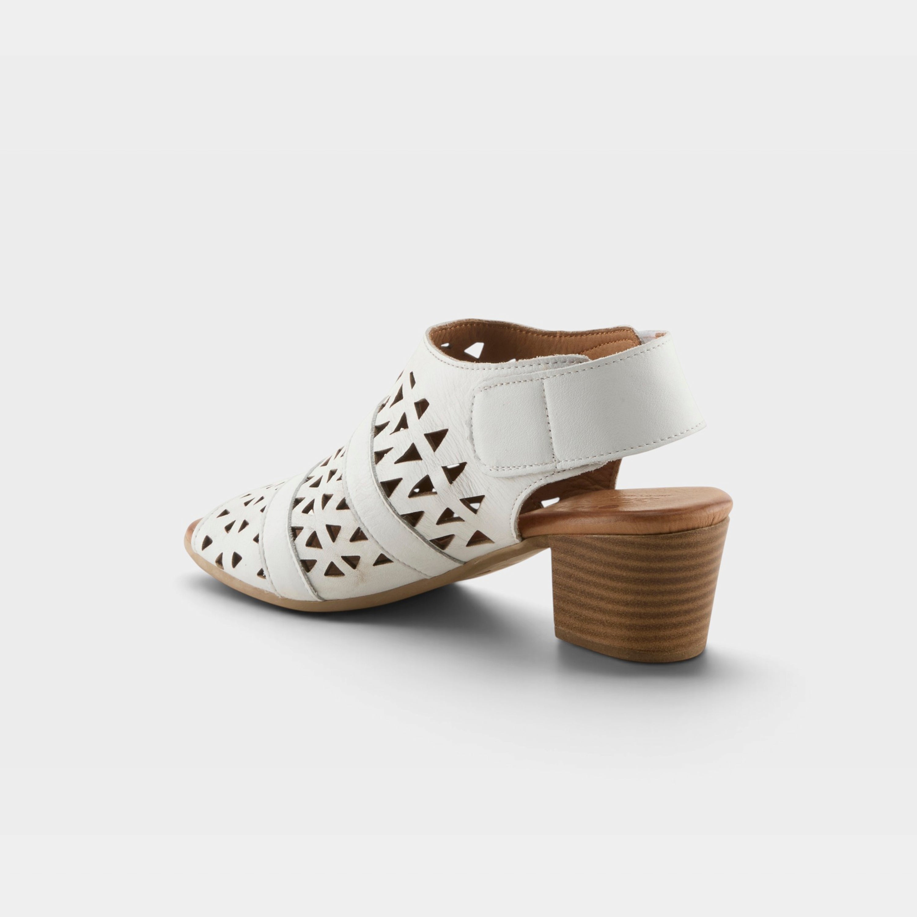 Spring Step Dorotha White Sandal