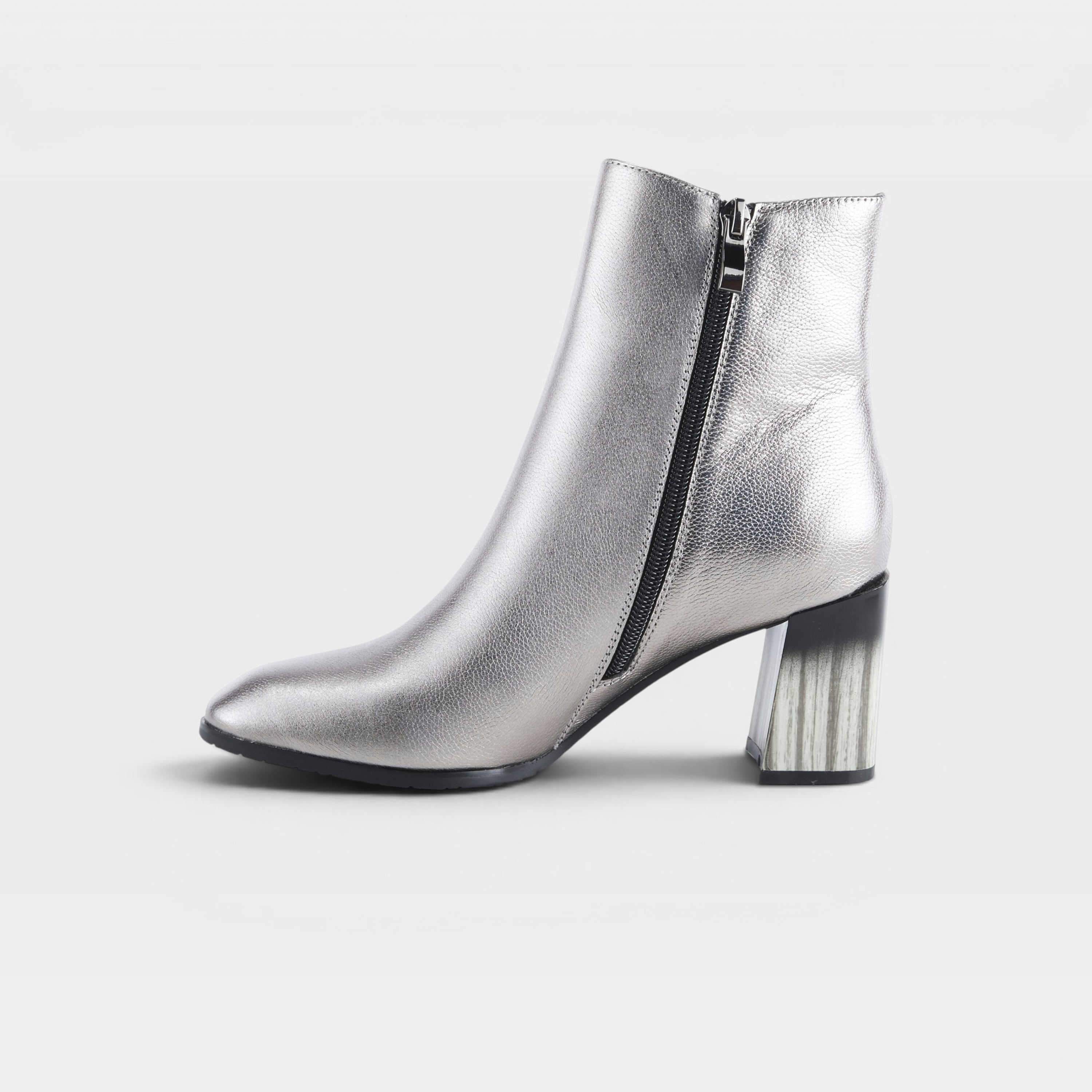 Azura Fabulosa Pewter Boot