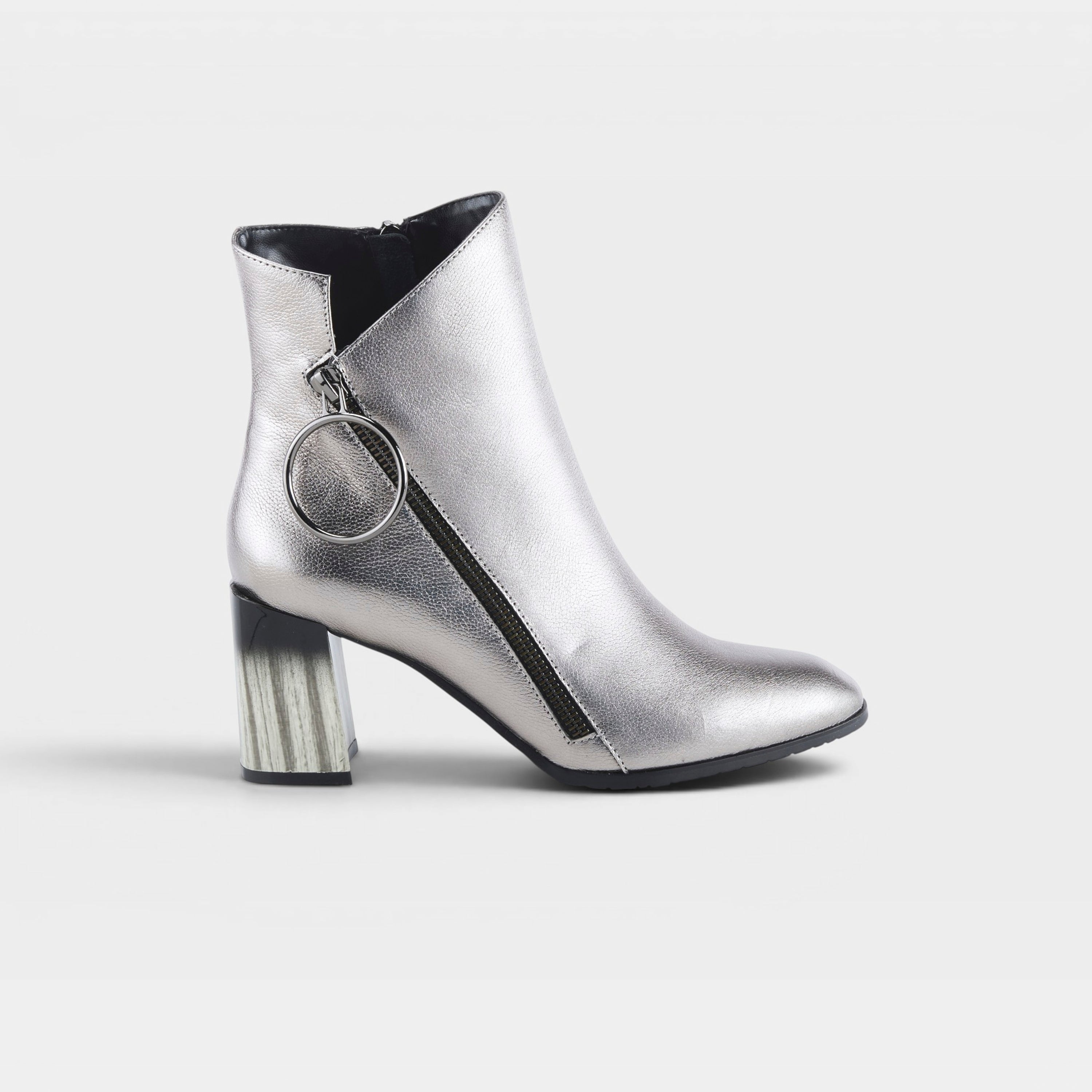 Azura Fabulosa Pewter Boot