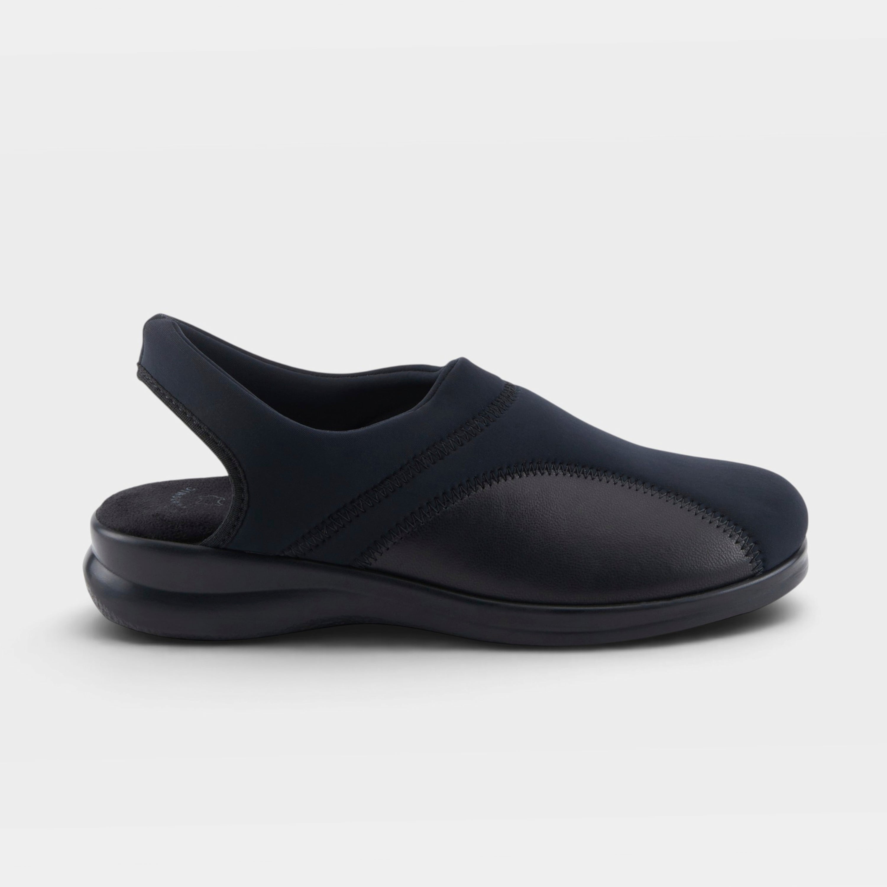 Flexus Flexia Black Clog