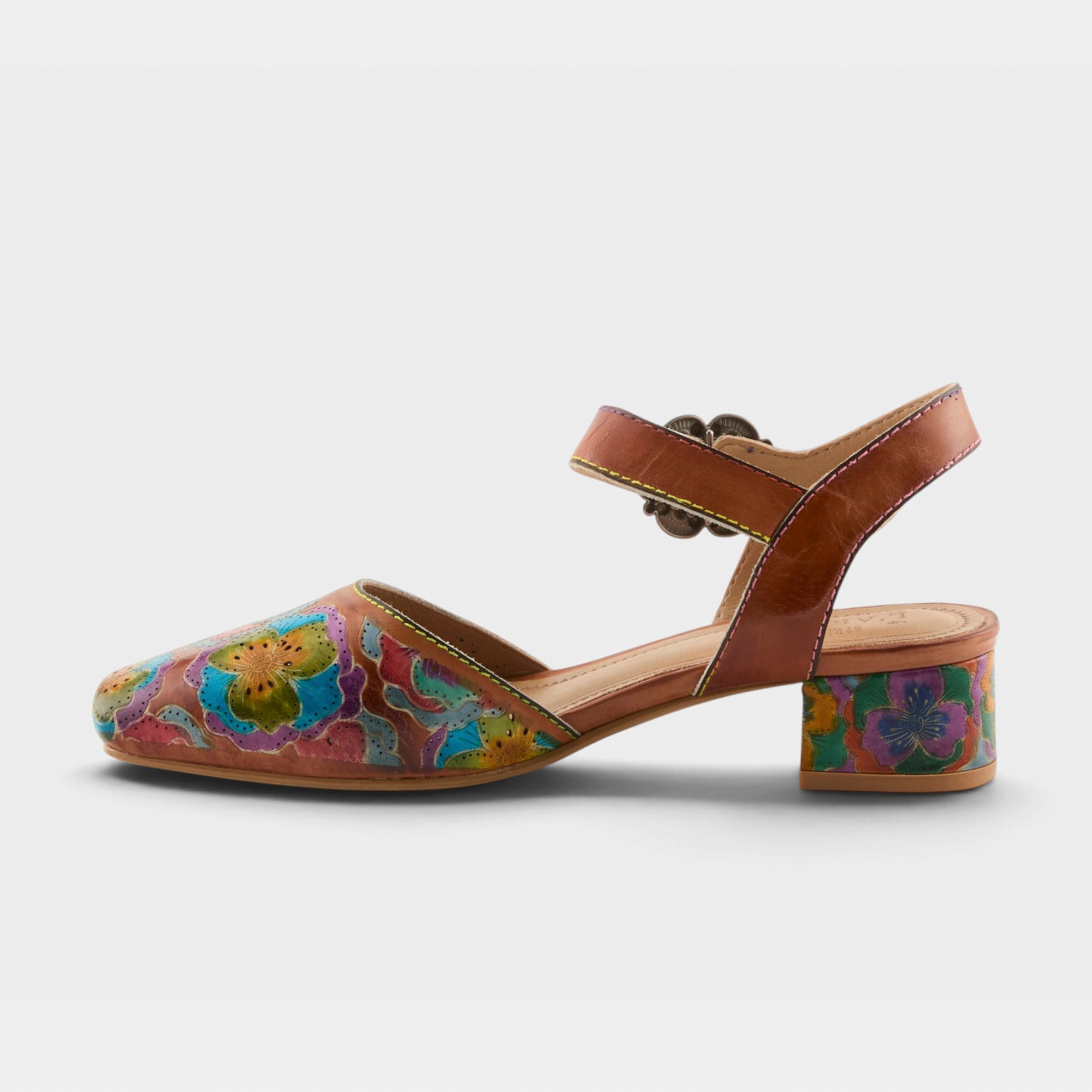 L'Artiste Funferbiz shoes in Camel Multi, side view