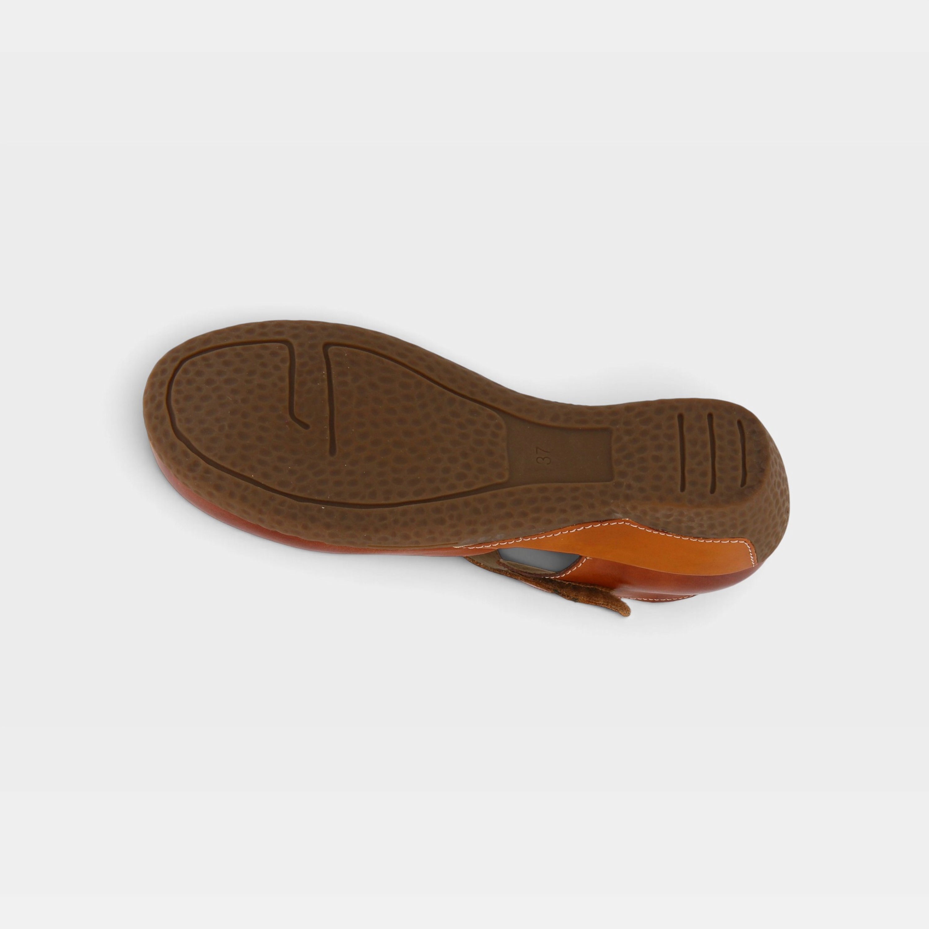 L'Artiste Gloss Mary Jane shoes in Camel, outsole view