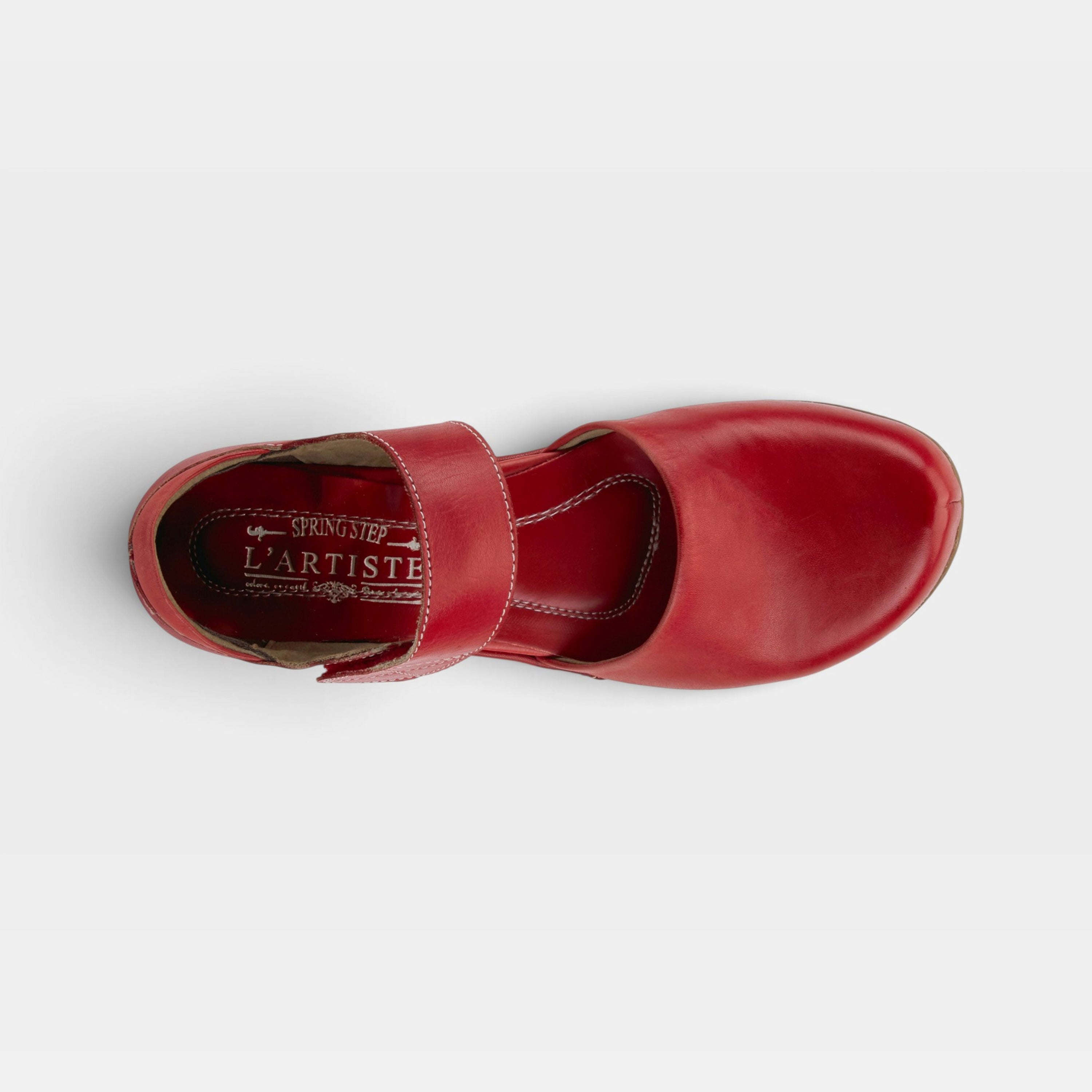 L'Artiste Gloss Mary Jane shoes in Red, top view