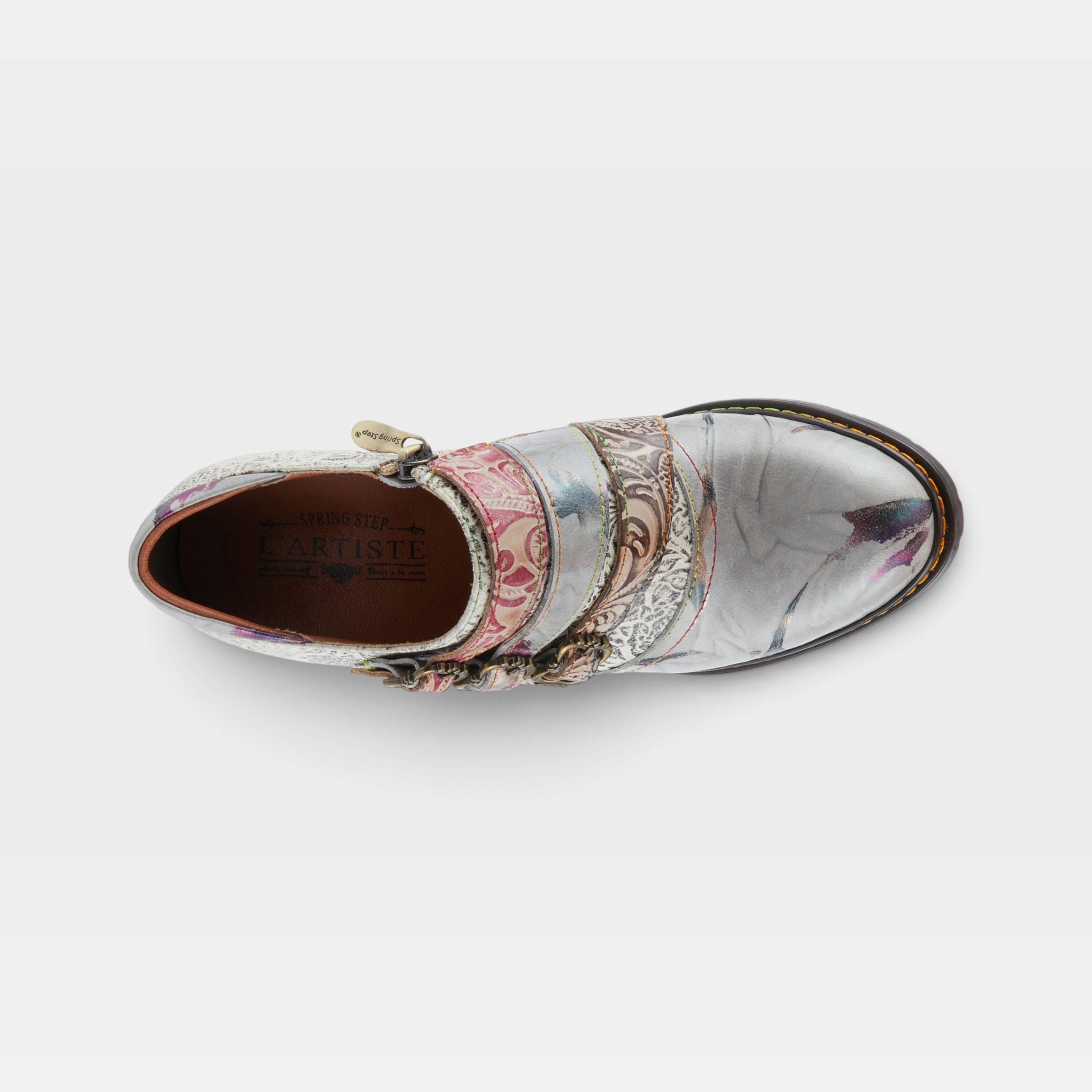 L'Artiste Graphic shoes in Grey Metallic, top view