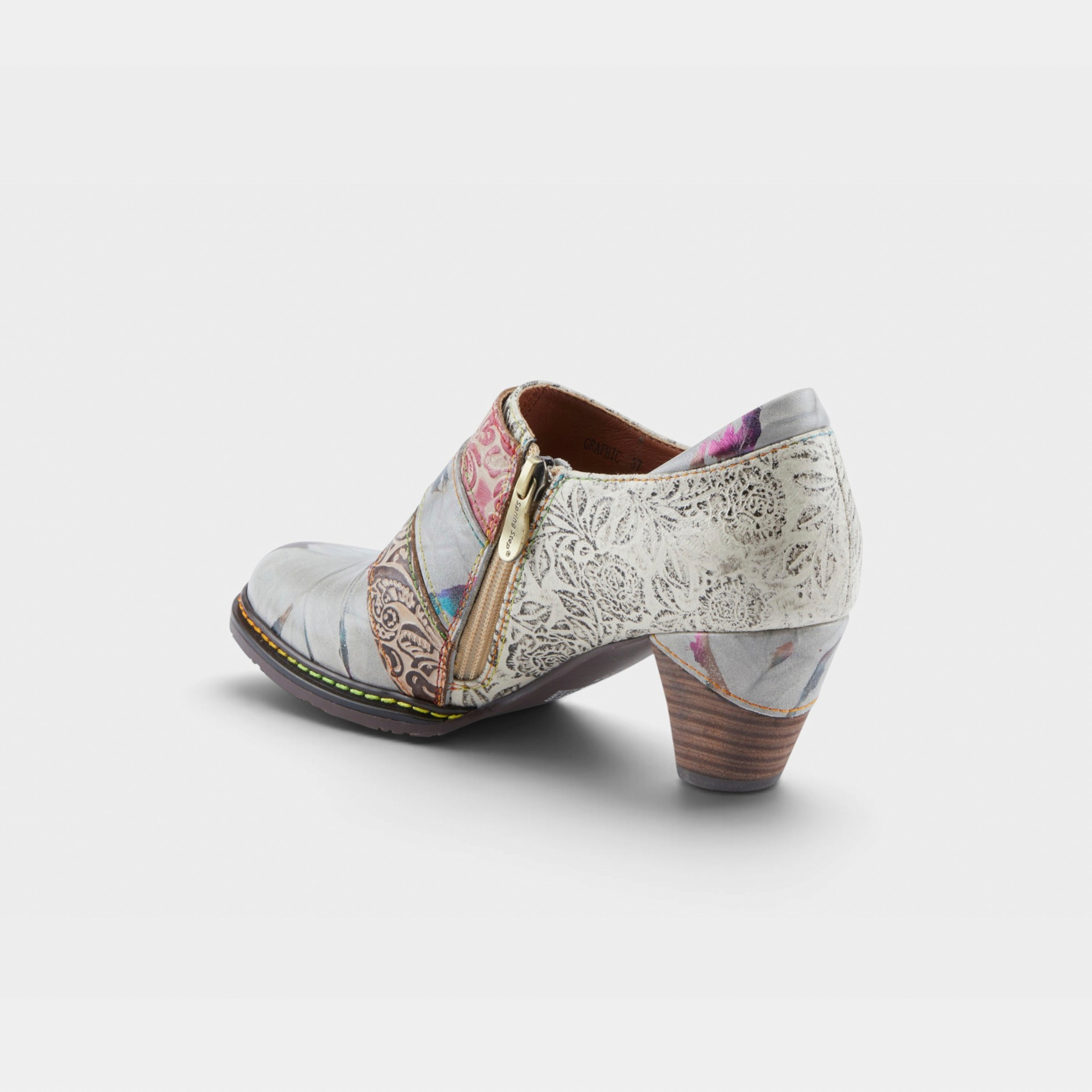 L'Artiste Graphic shoes in Grey Metallic, alternate angle view