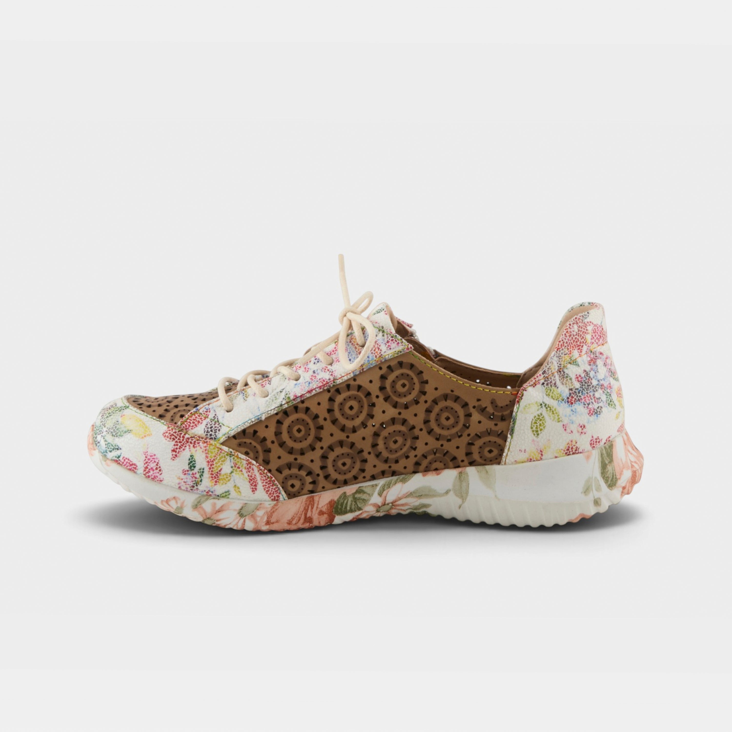 L'Artiste Jazzie sneaker in Beige Multi, side view
