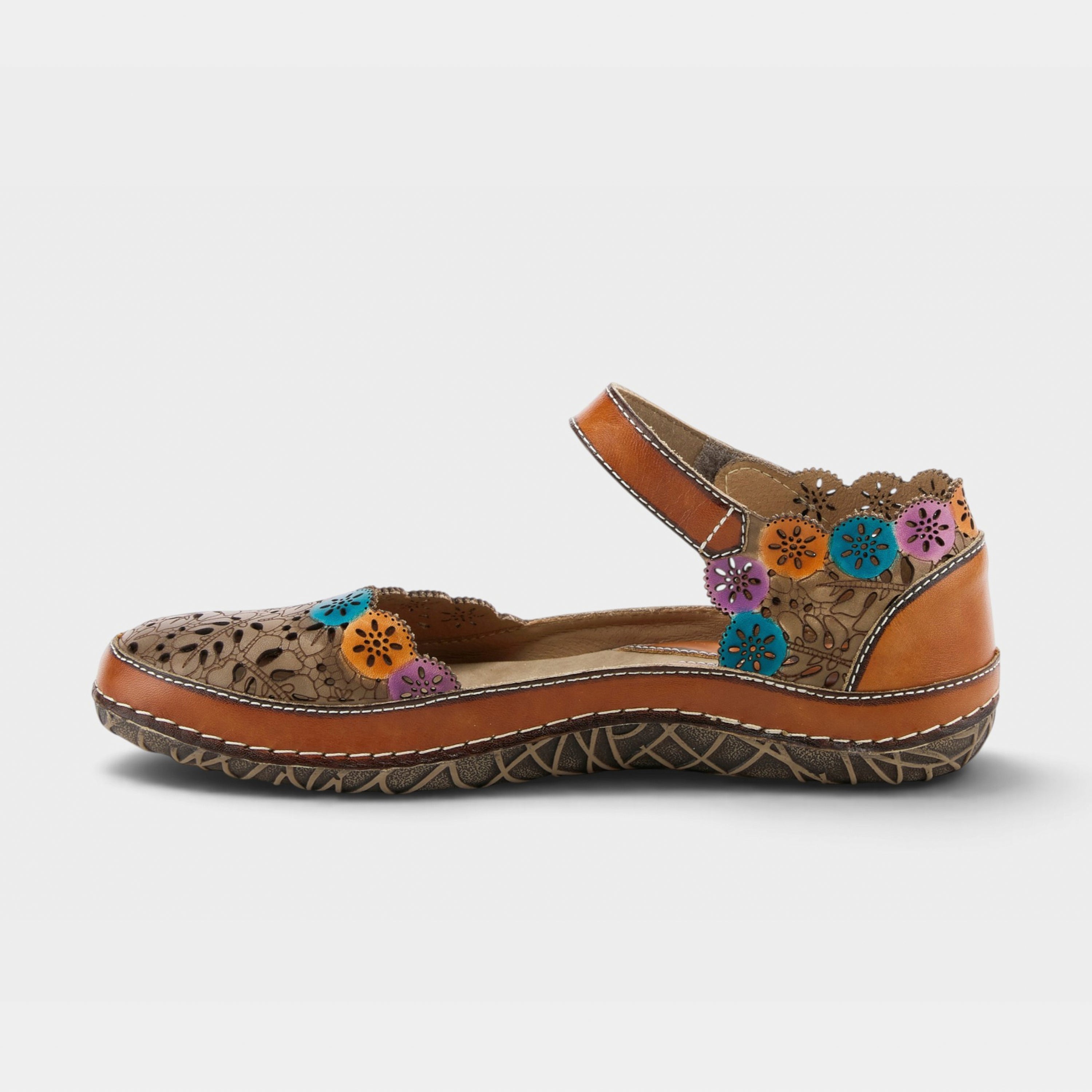 L'Artiste Kysandra-Fleur Mary Jane shoes in Tan Multi, side view