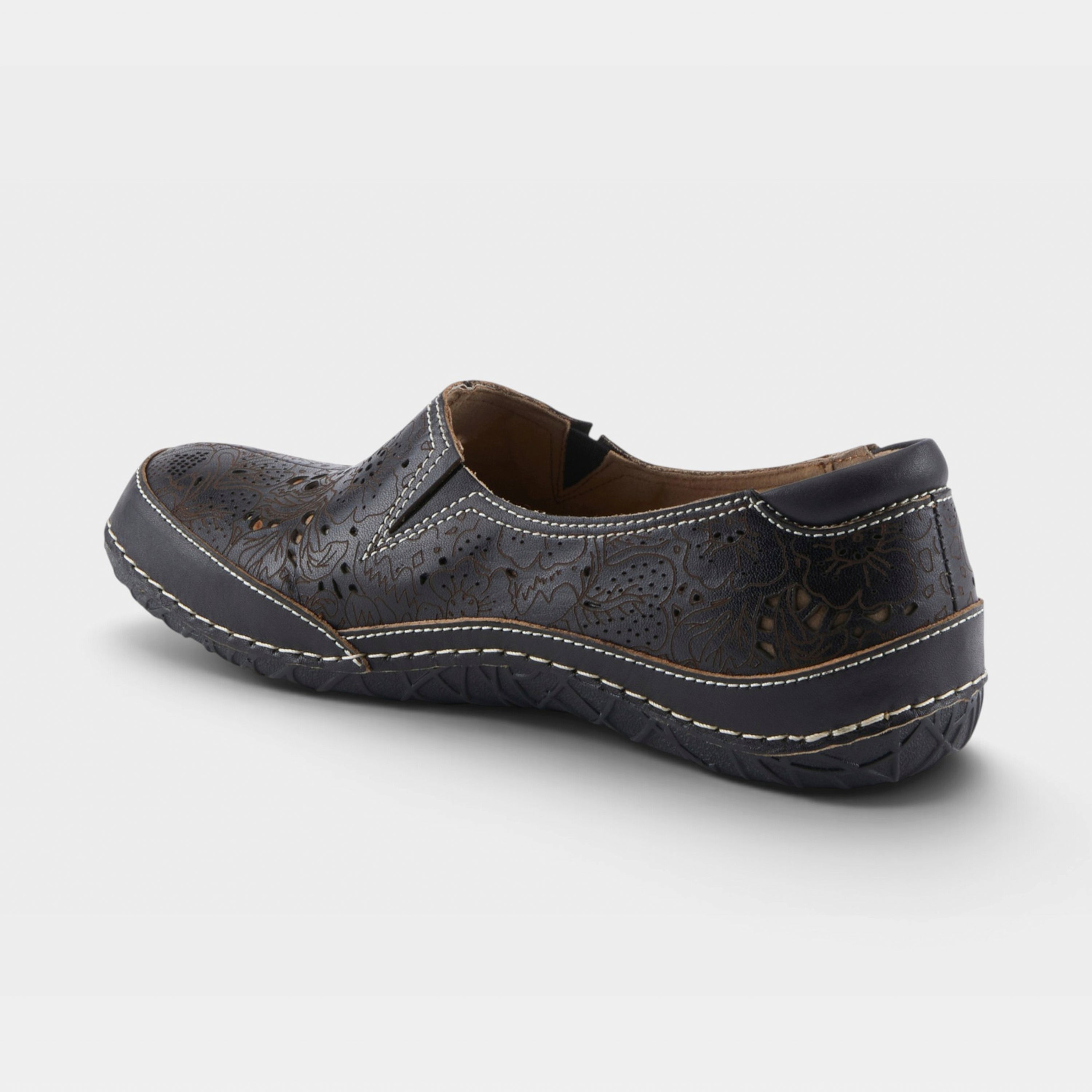 L'Artiste Libora slip-on shoes in Black, alternate angle view