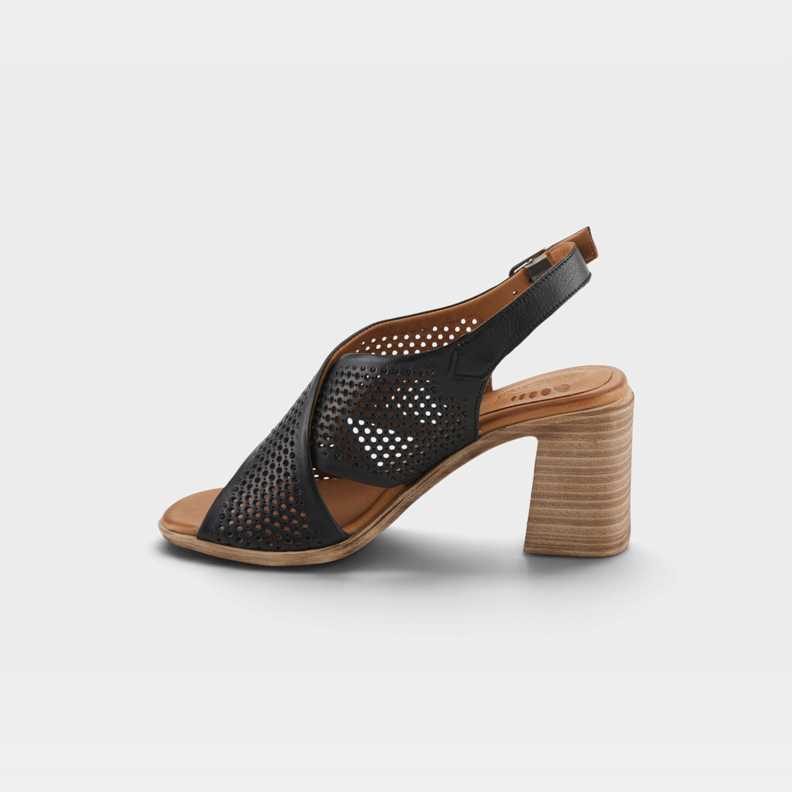 Spring Step Luanca Black Sandal