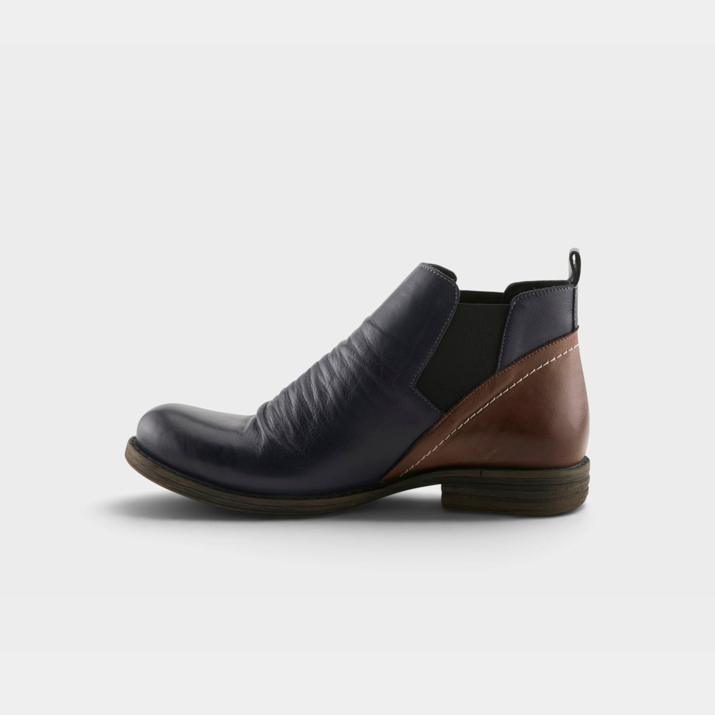 Spring Step Mantaro Navy Multi Boot