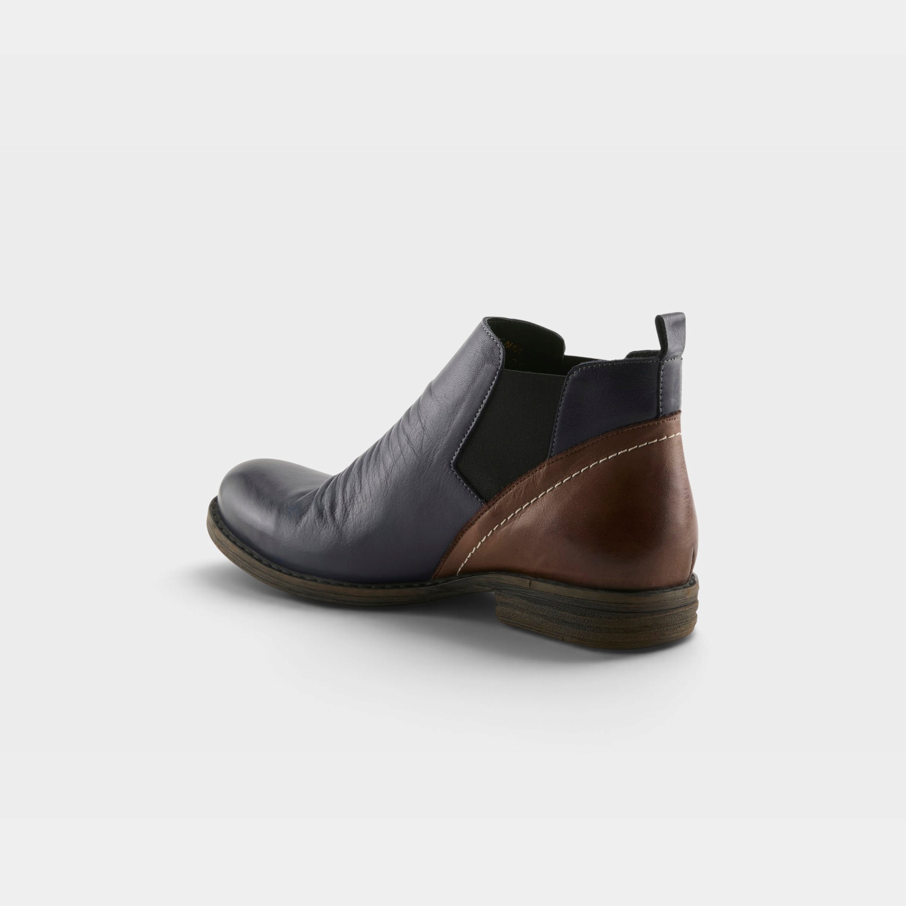 Spring Step Mantaro Navy Multi Boot