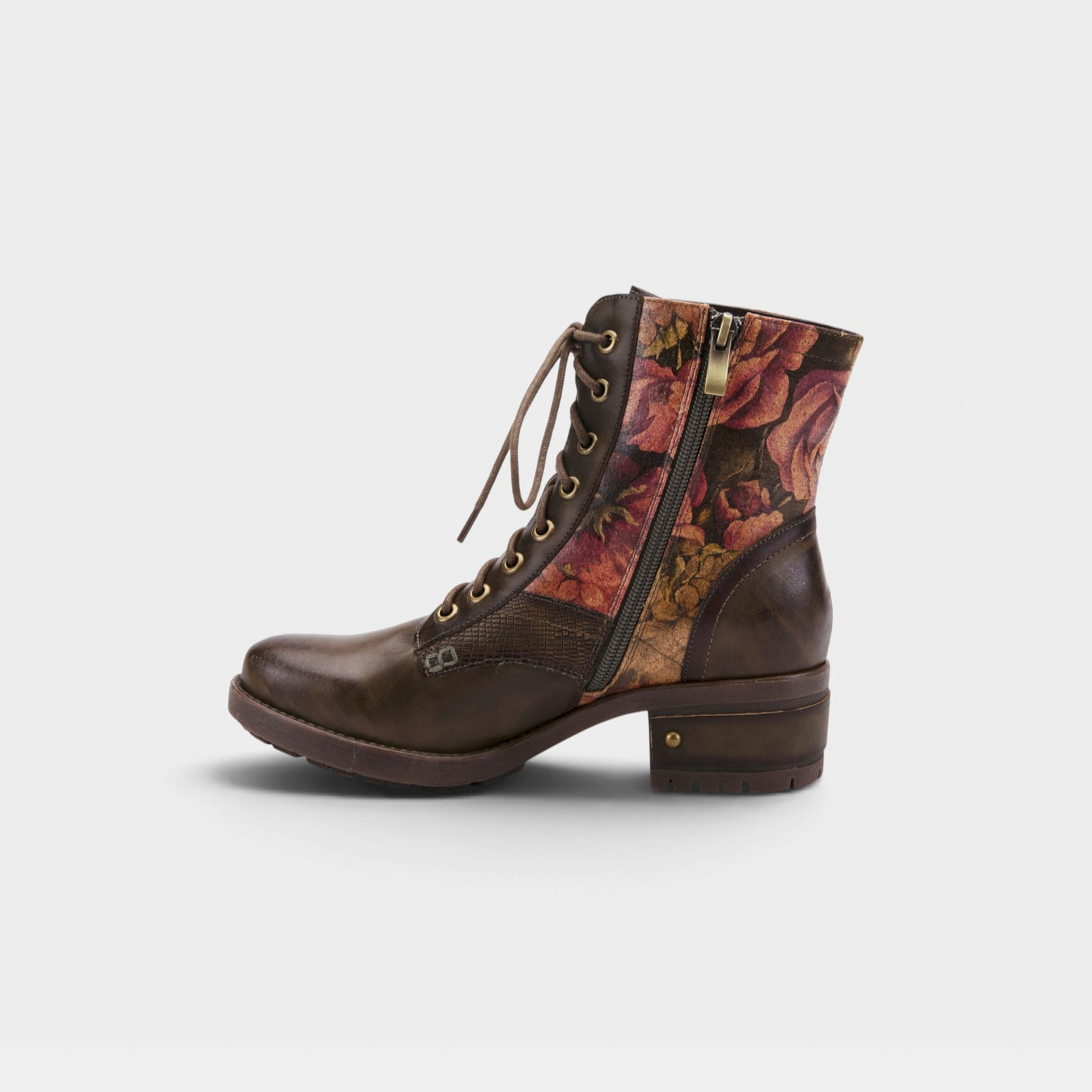 L'Artiste Marty boots in Olive, side view