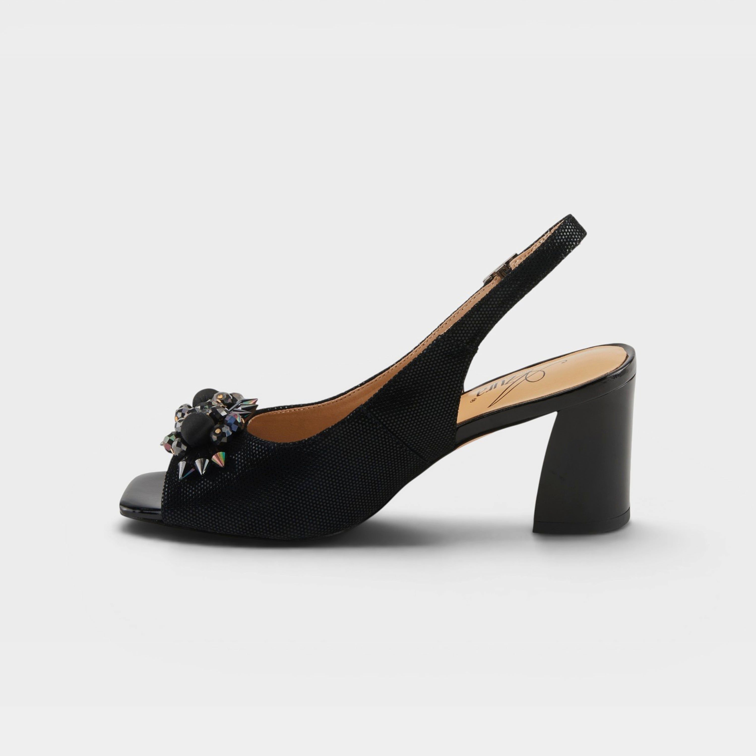 Azura Matahum Black Sandal