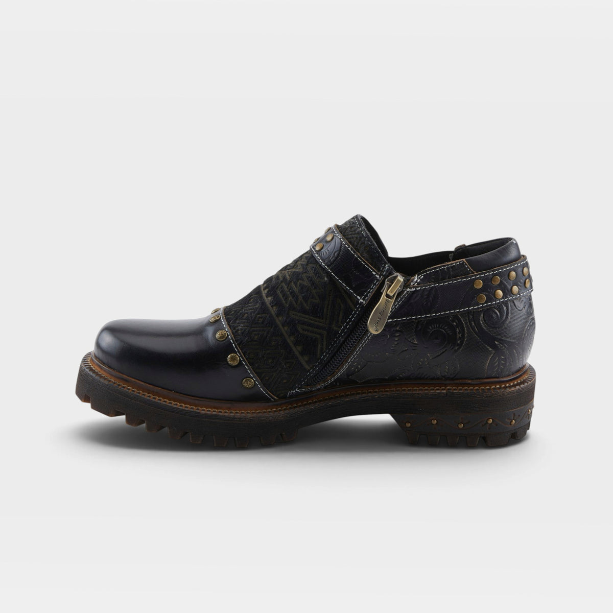 L'Artiste Noriella shoes in Black, side view