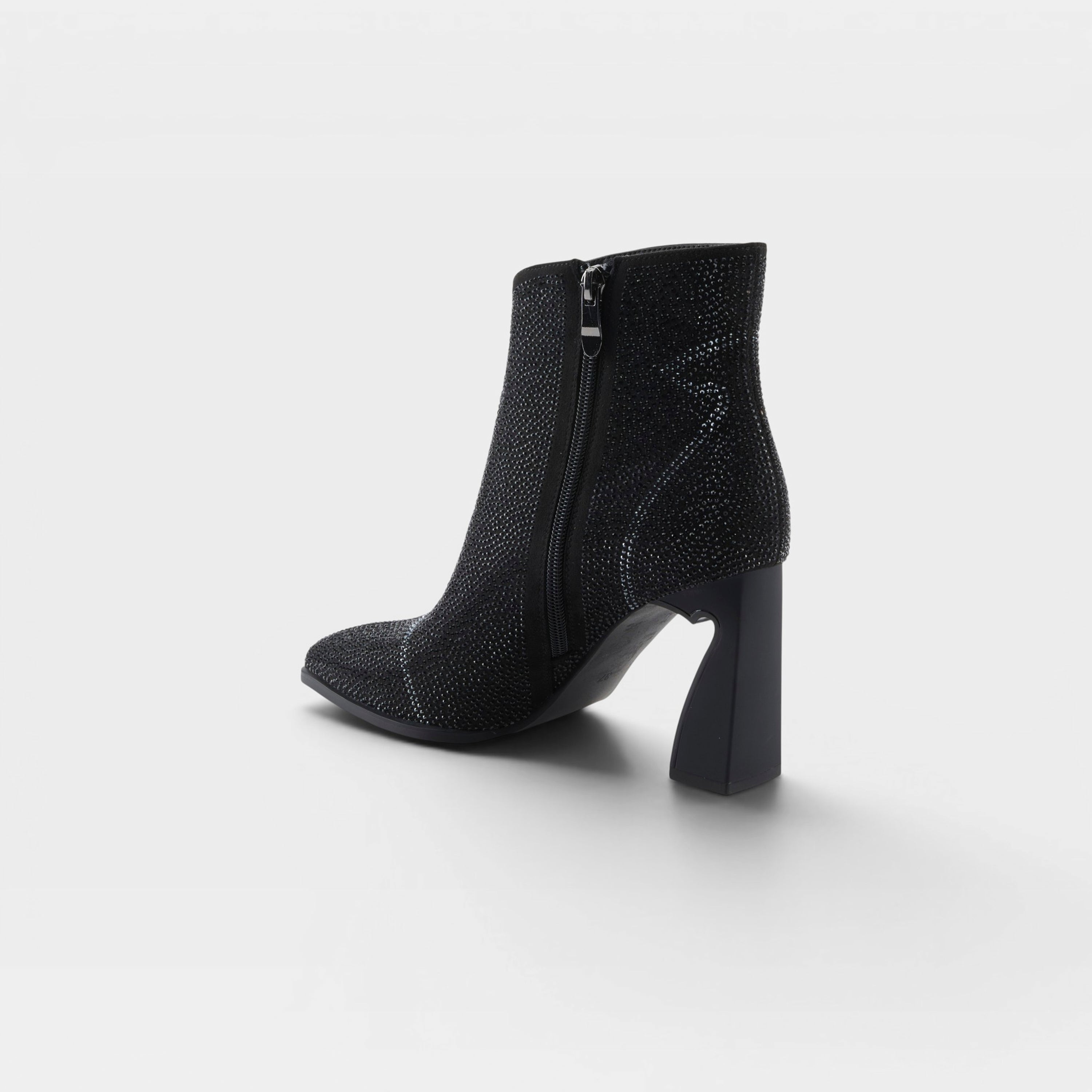 Azura Ohlala Black Boot