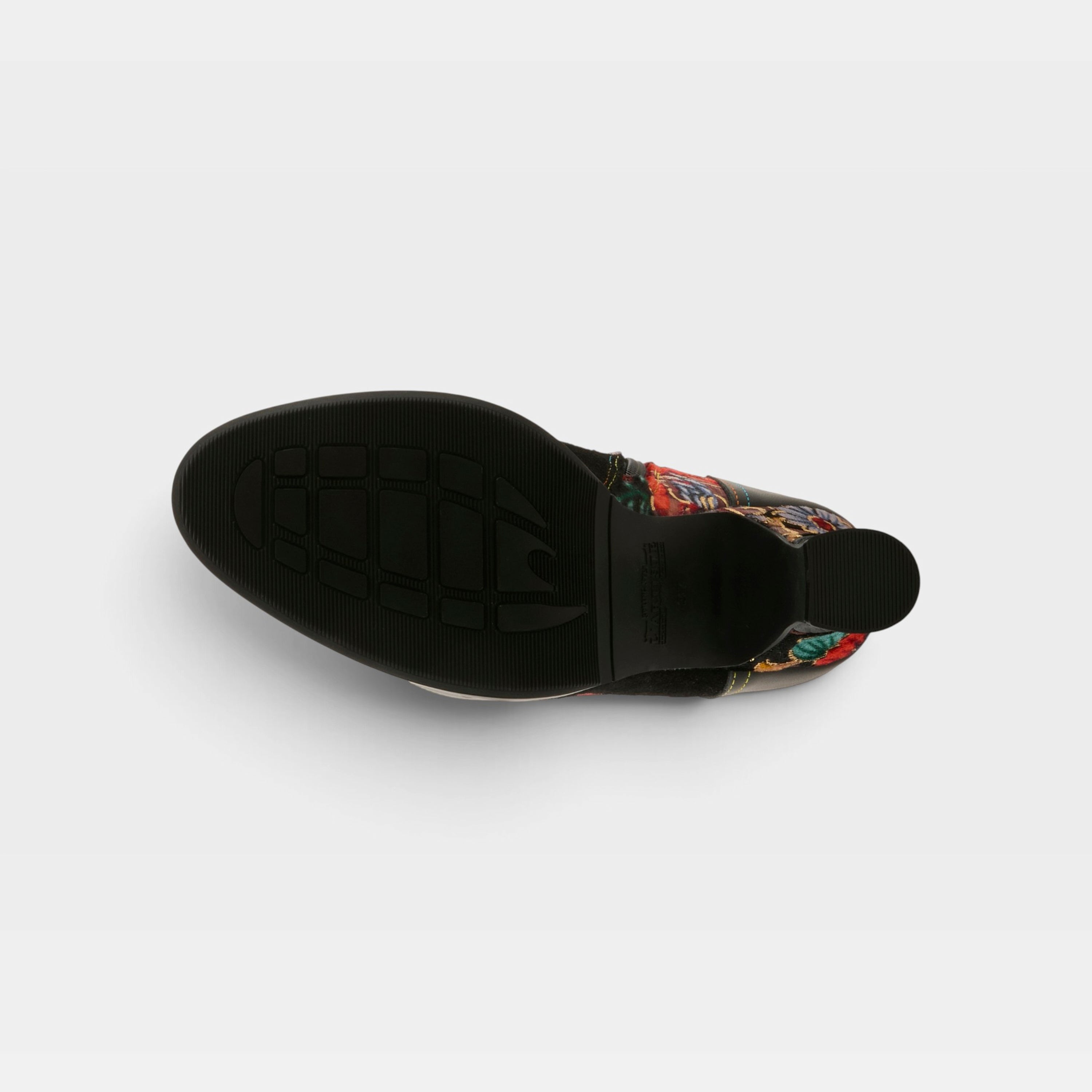 L'Artiste Peonyheaven-Viv boots in Black Multi, outsole view