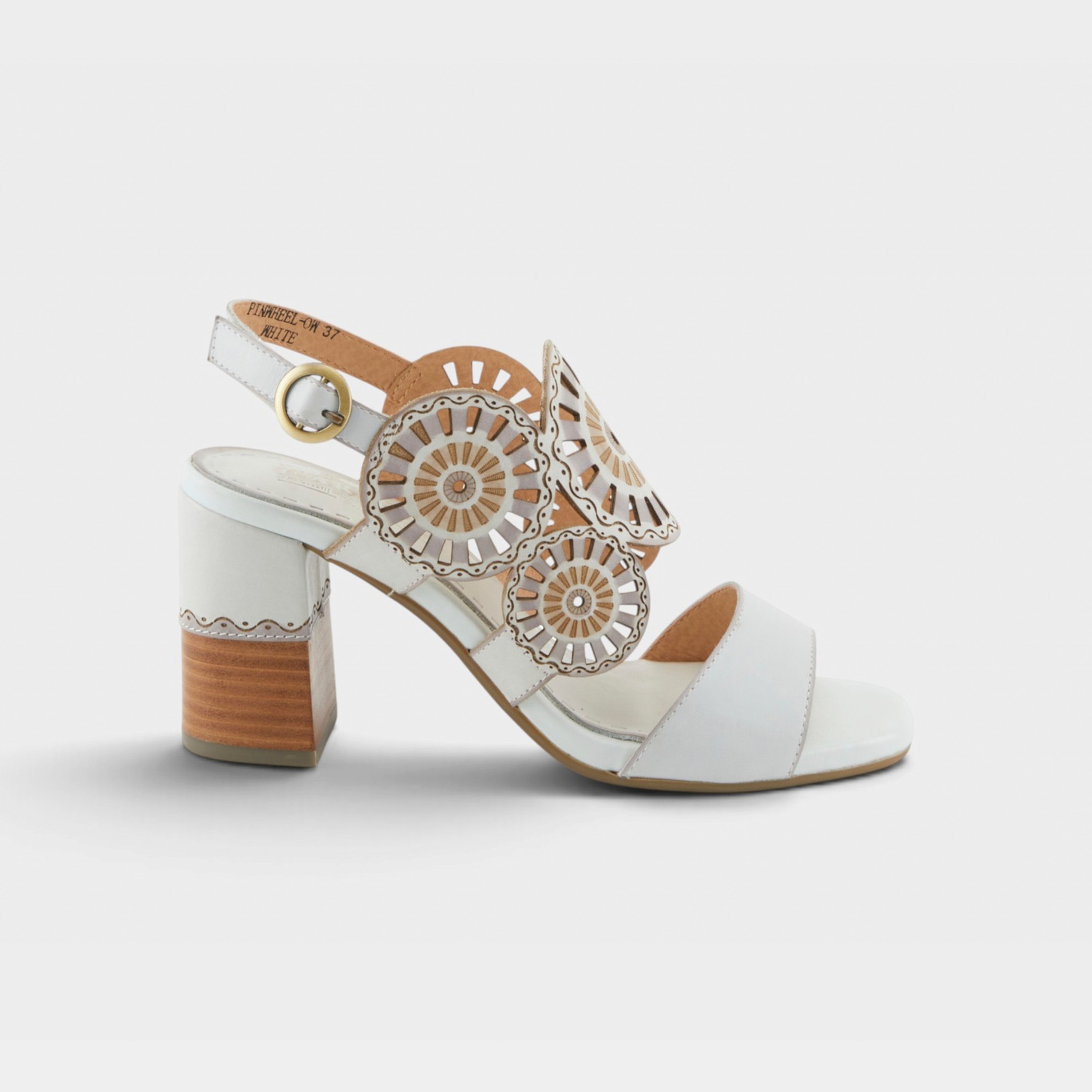 L'Artiste Pinwheel sandals in Off White, hero view