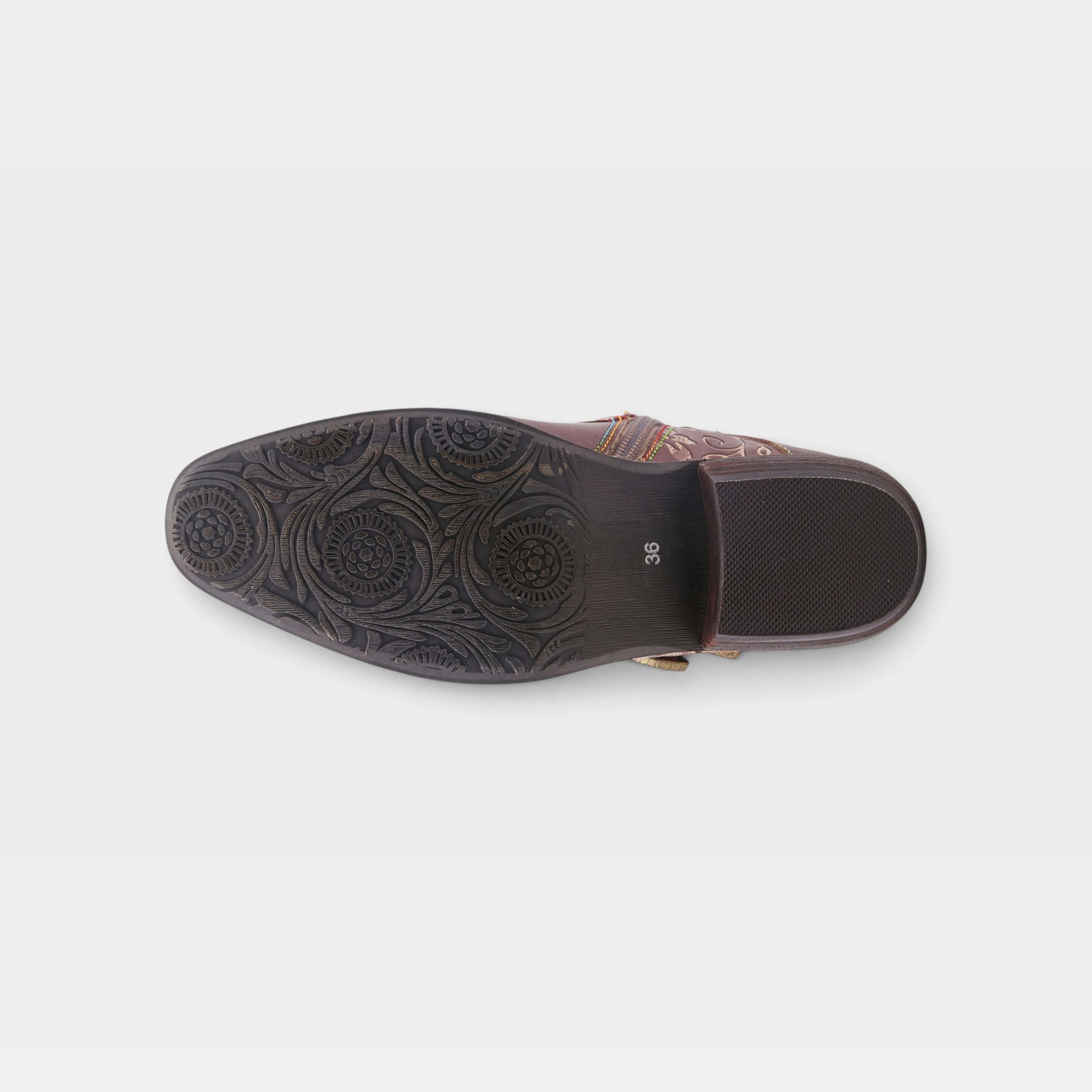 L'Artiste Rodeha boots in Brown, outsole view