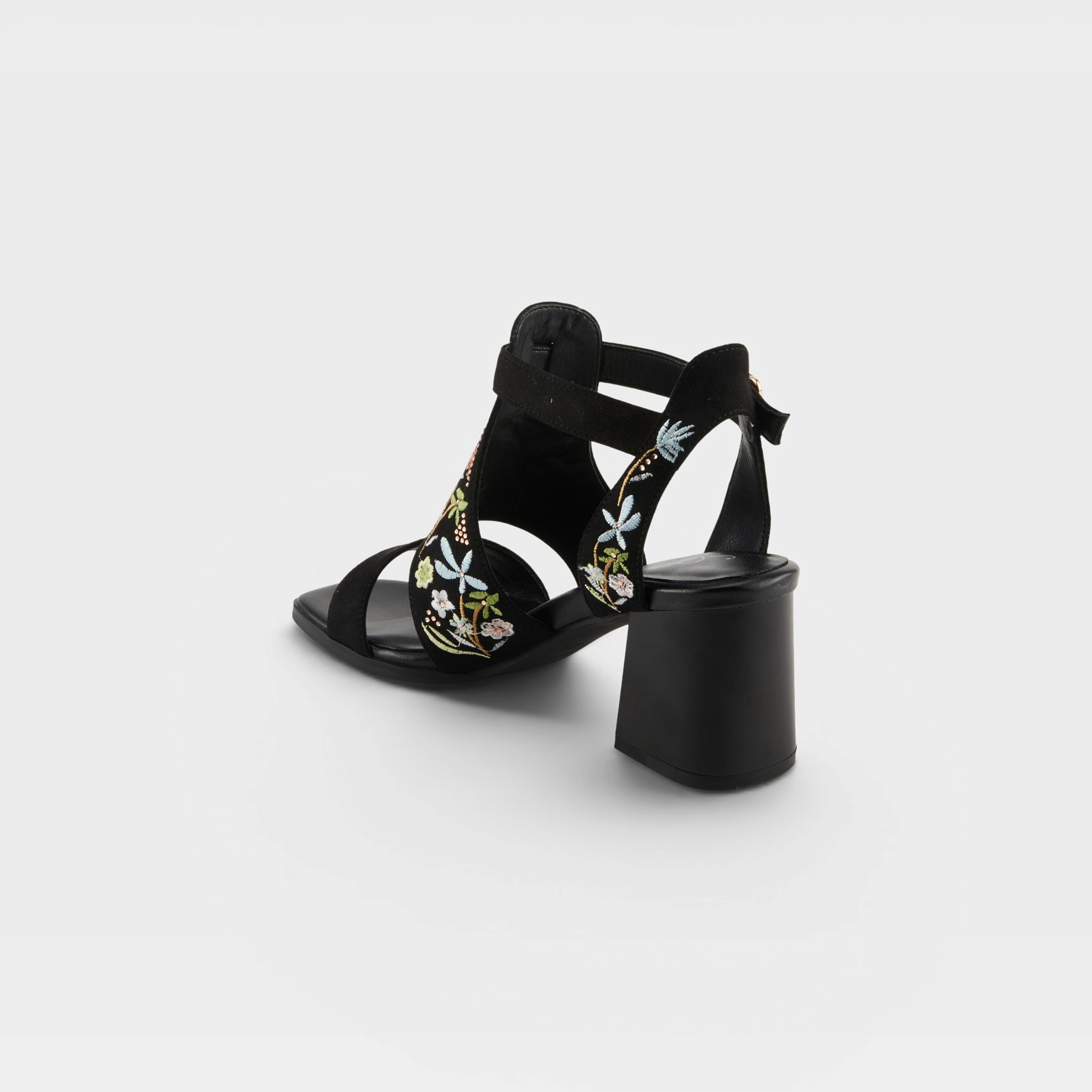 Azura Romantic Black Sandal