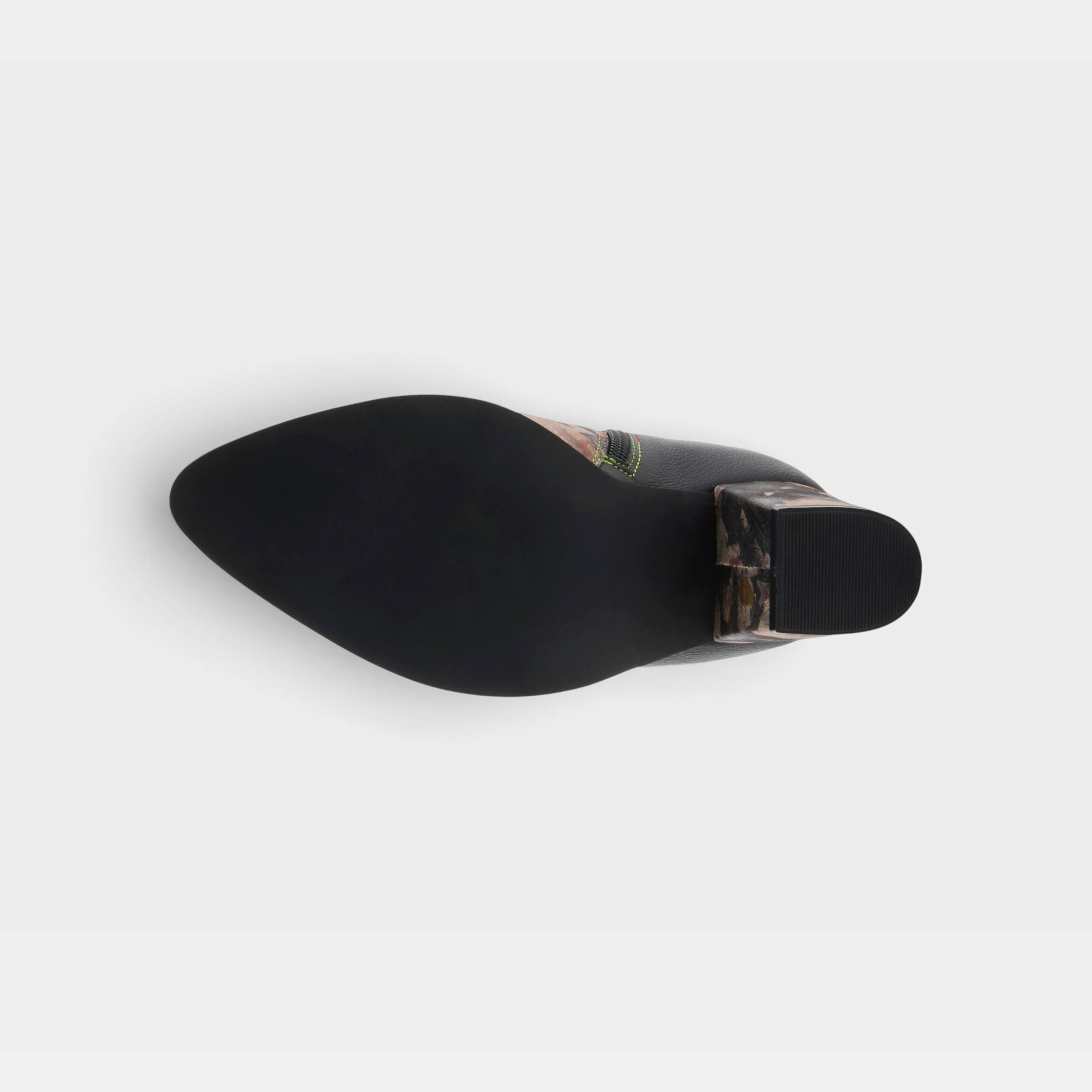 L'Artiste Rosa boots in Black Multi, outsole view